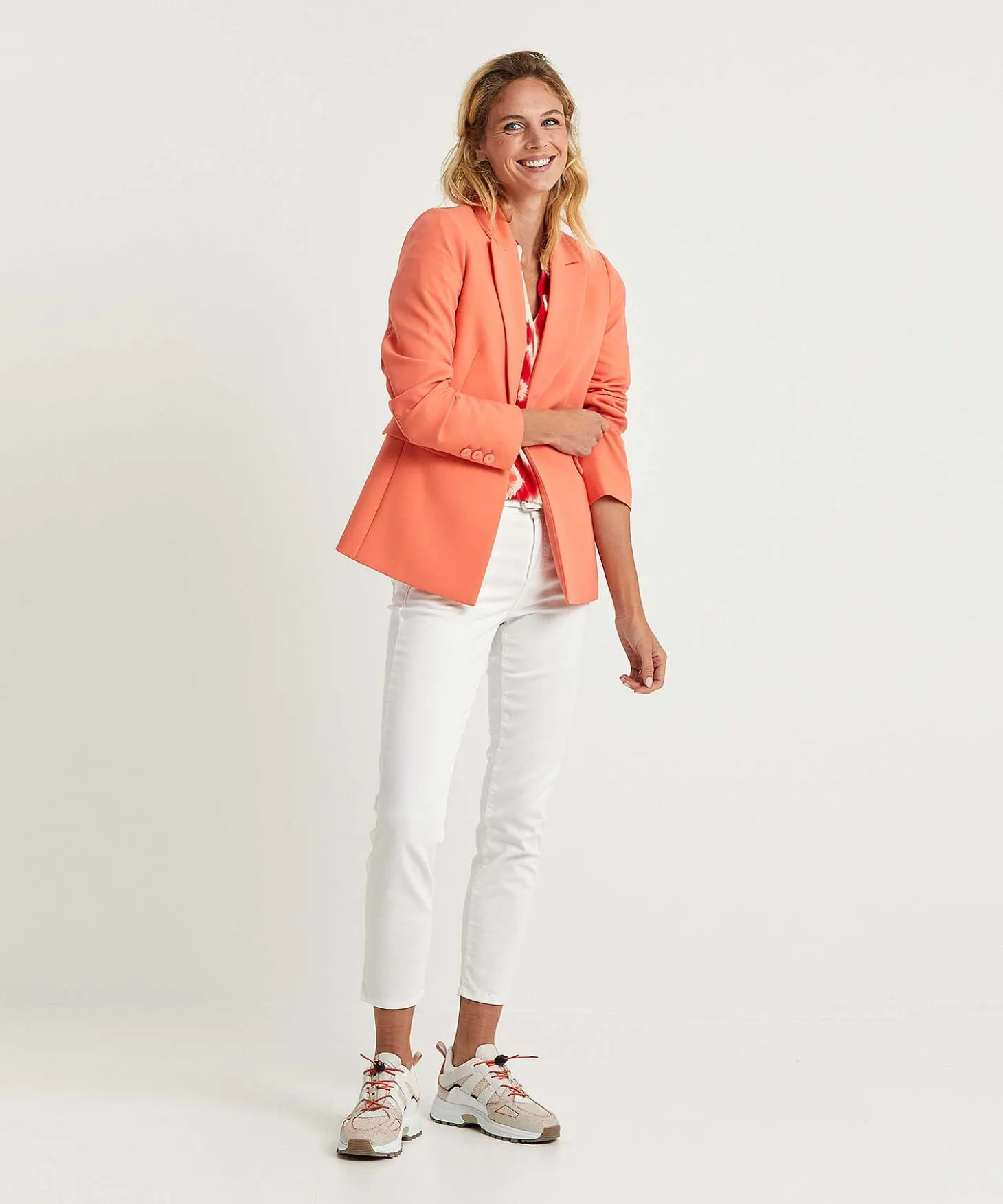 beaumont_blazer_bee_0.webp Beaumont Blazer Bee*BEAUMONT APPAREL Outlet