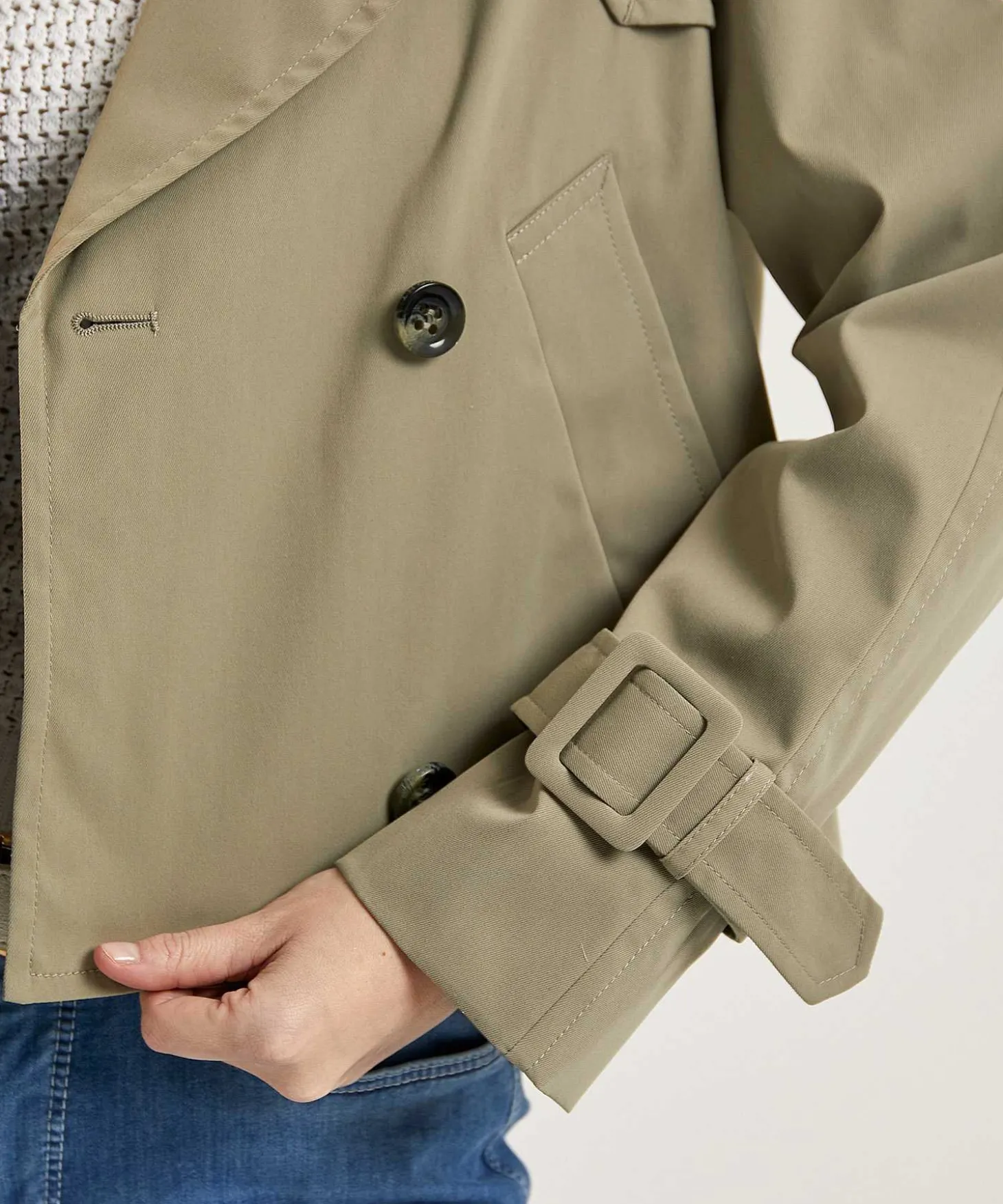 beaumont_cropped_trench_c_1.webp Cropped Trench Coat Faye*Beaumont Cheap