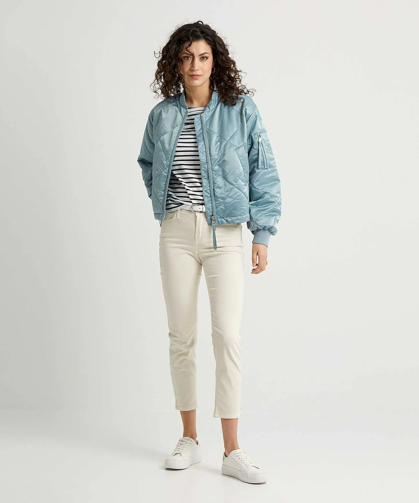 beaumont_silky_bomber_jac_0-1.webp Silky Bomber Jacket Padded*Beaumont Cheap