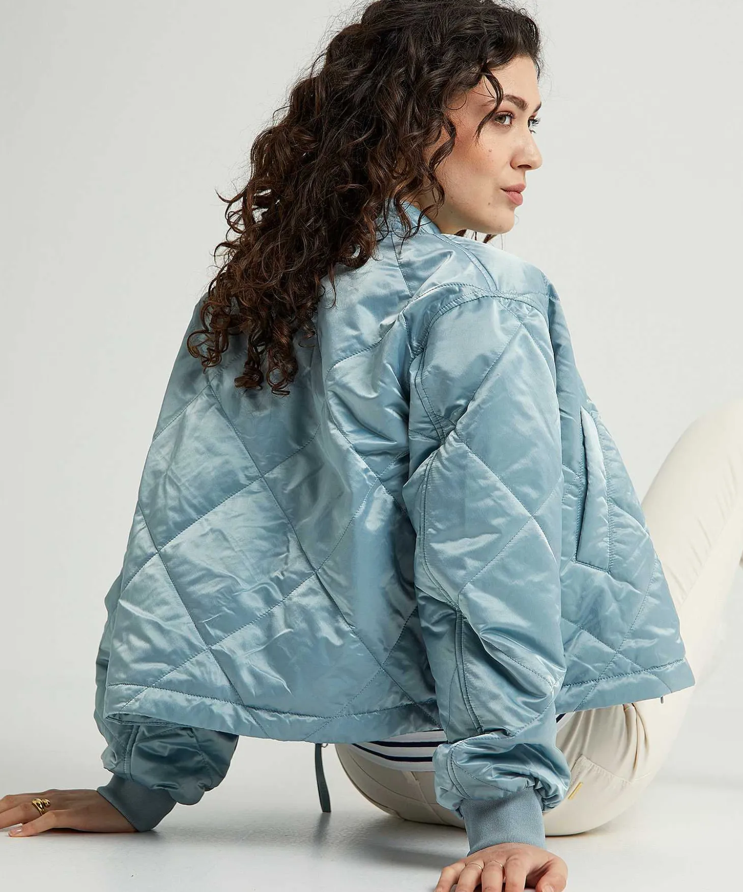 beaumont_silky_bomber_jac_1-1.webp Silky Bomber Jacket Padded*Beaumont Cheap