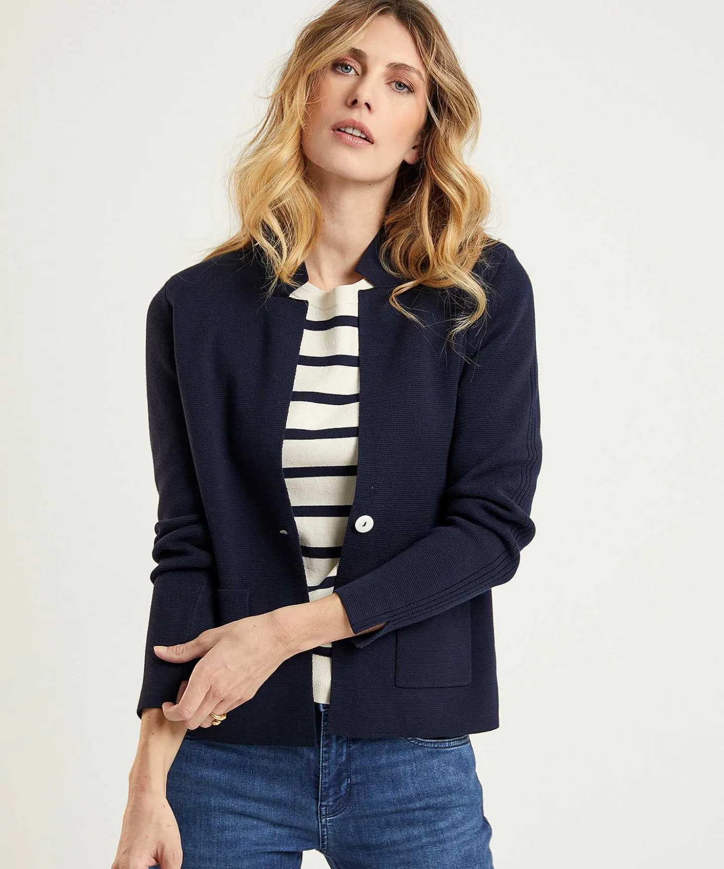 blazer_vest_puntaknit_0.webp Blazer Vest Puntaknit** Best Sale