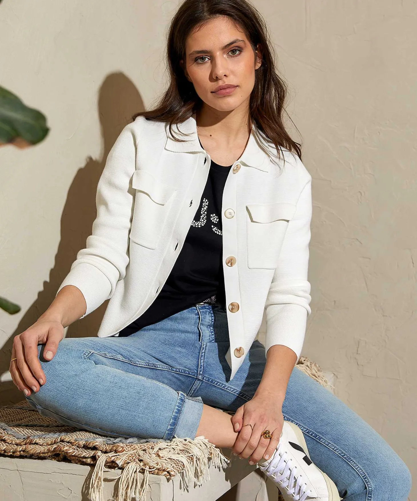 blazer_vest_short_puntak_3-1.webp Blazer Vest Short Puntaknit** Flash Sale