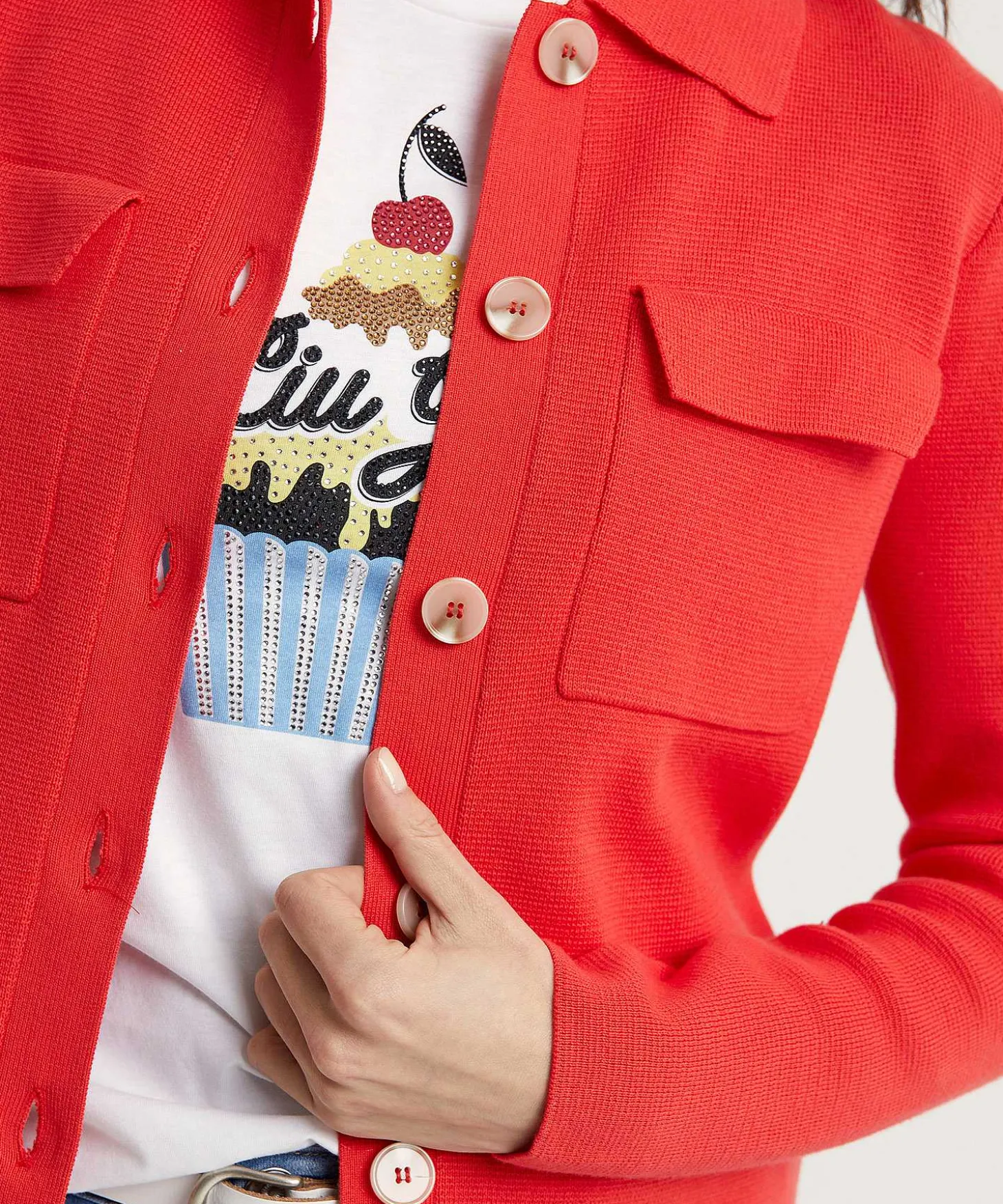 blazer_vest_short_puntak_3.webp Blazer Vest Short Puntaknit** Outlet