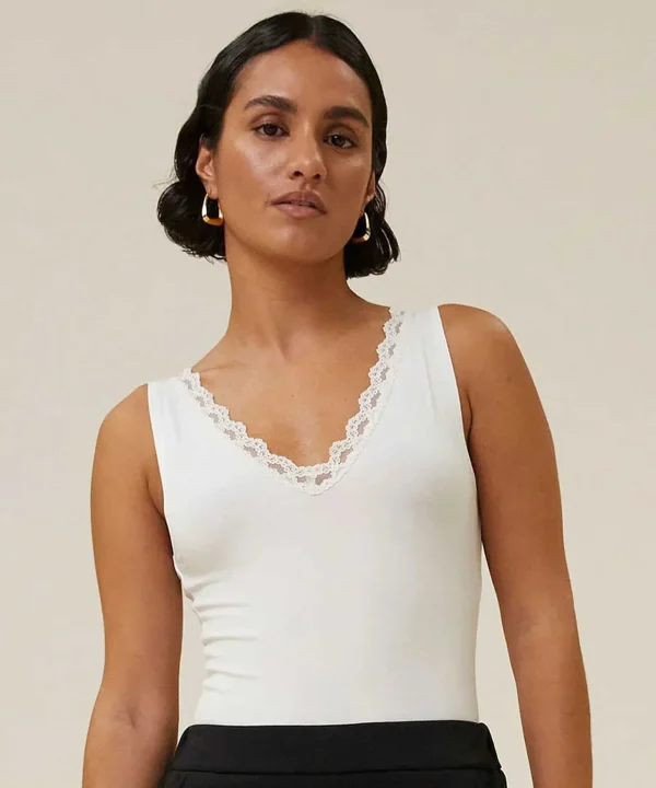 Basic Singlet Lace*By-Bar Online