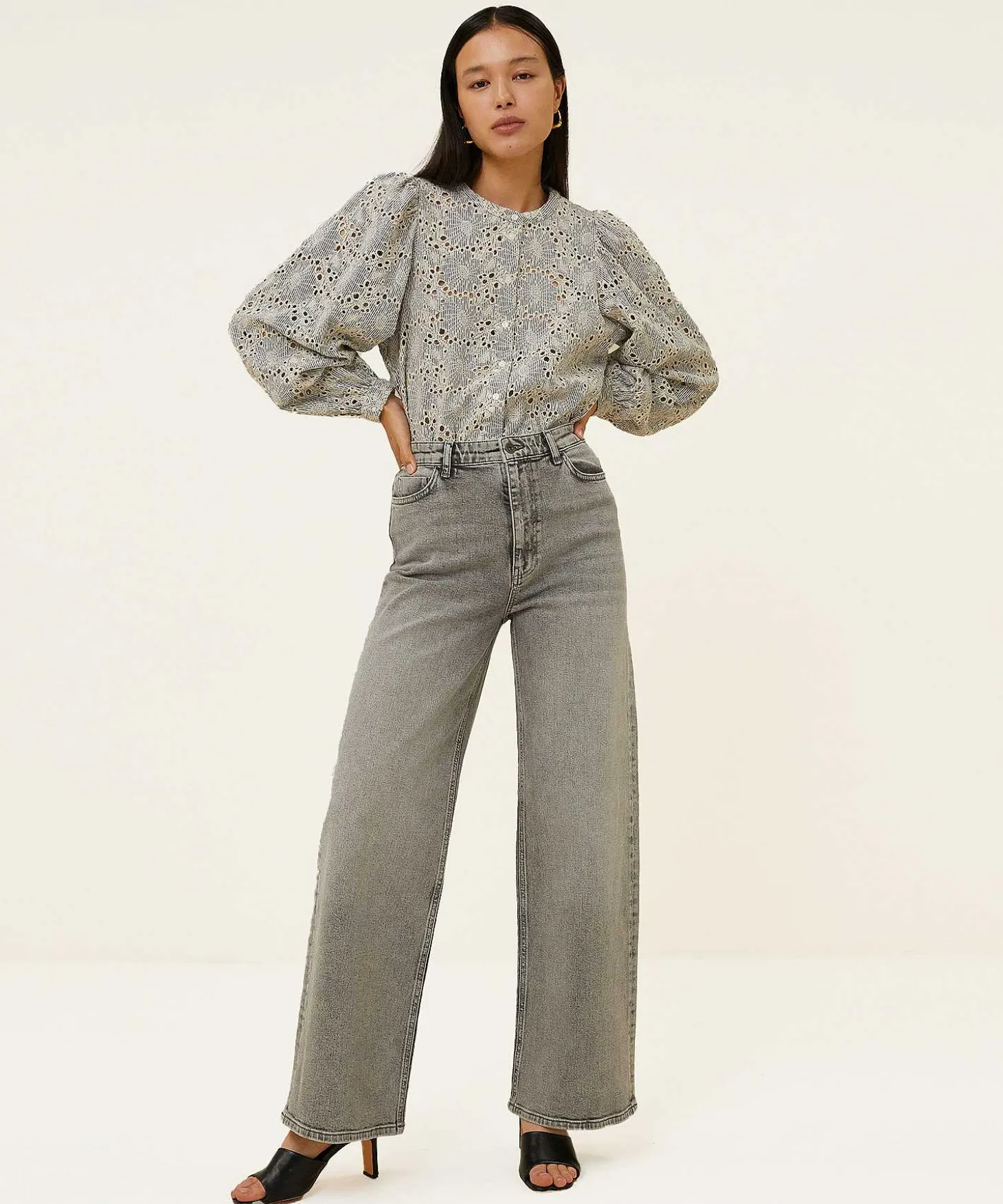 bybar_blouse_broderie_pin_0.webp Blouse Broderie Pinstripe Rikki*By-Bar Fashion