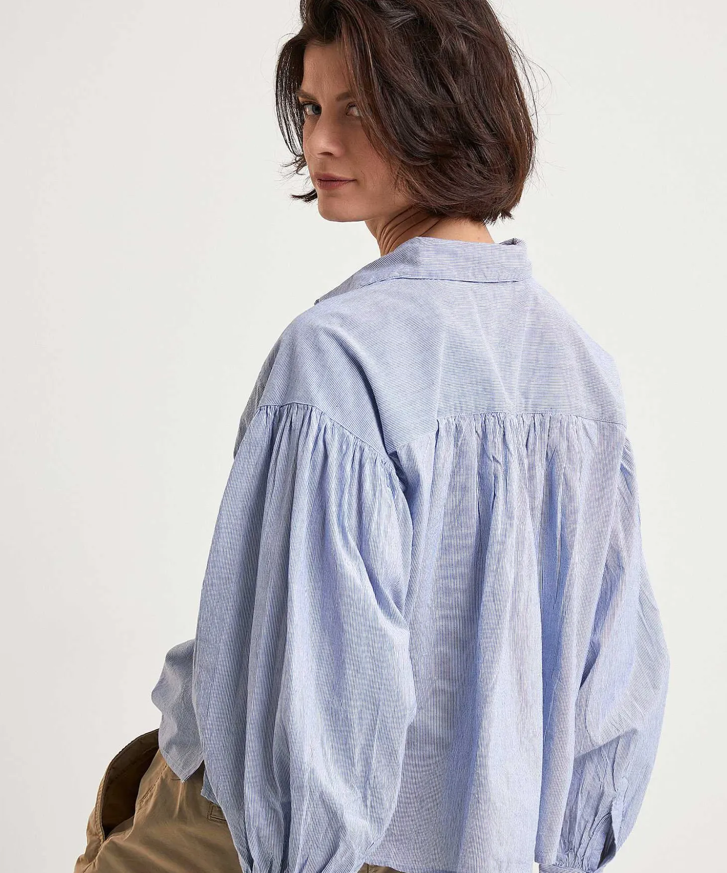 bybar_oversized_short_blo_0.webp Oversized Short Blouse Pinstripe Sarah*By-Bar Best Sale