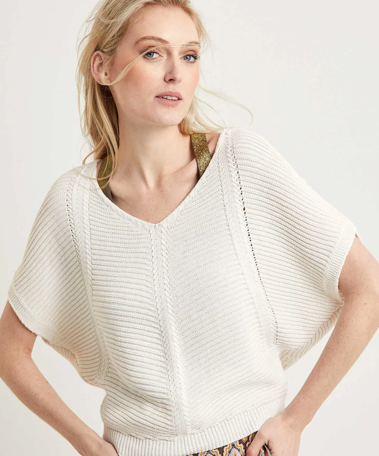 bybar_sweater_with_bat_sl_1.webp Sweater With Bat Sleeve New Ale*By-Bar Hot
