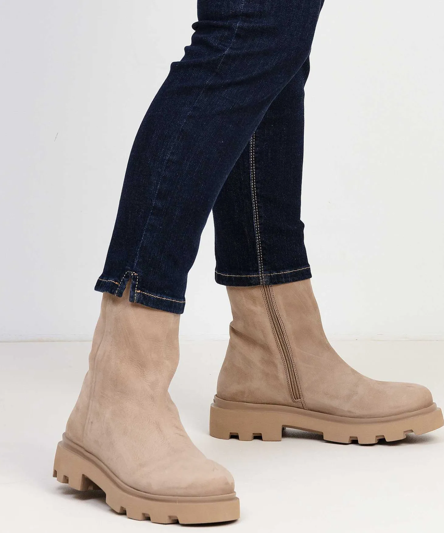 cambio_cropped_slim_fit_j_0.webp Cropped Slim Fit Jeans Piper*Cambio Cheap