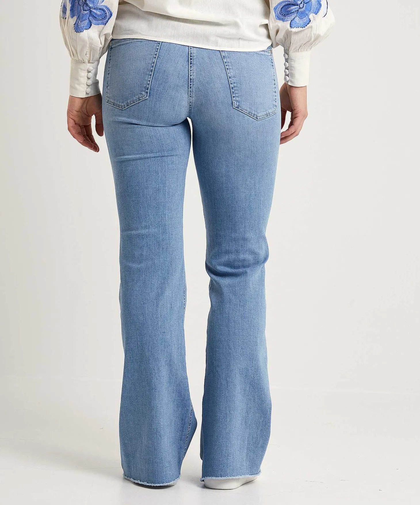 cambio_flared_jeans_fabie_3.webp Flared Jeans Fabienne*Cambio Flash Sale