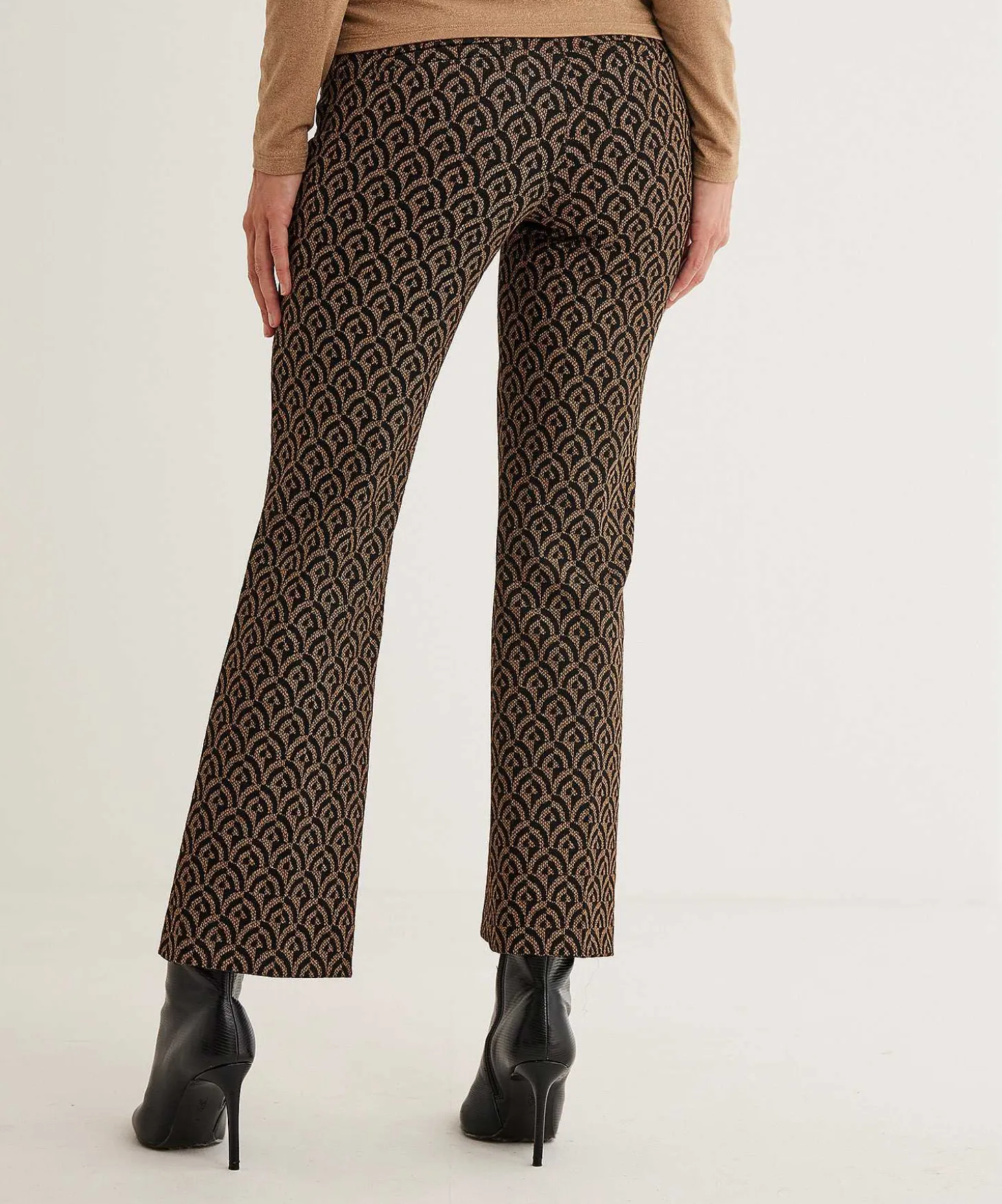 cambio_kick_flare_pants_j_1.webp Kick Flare Pants Jacquard Lurex Faith*Cambio Online