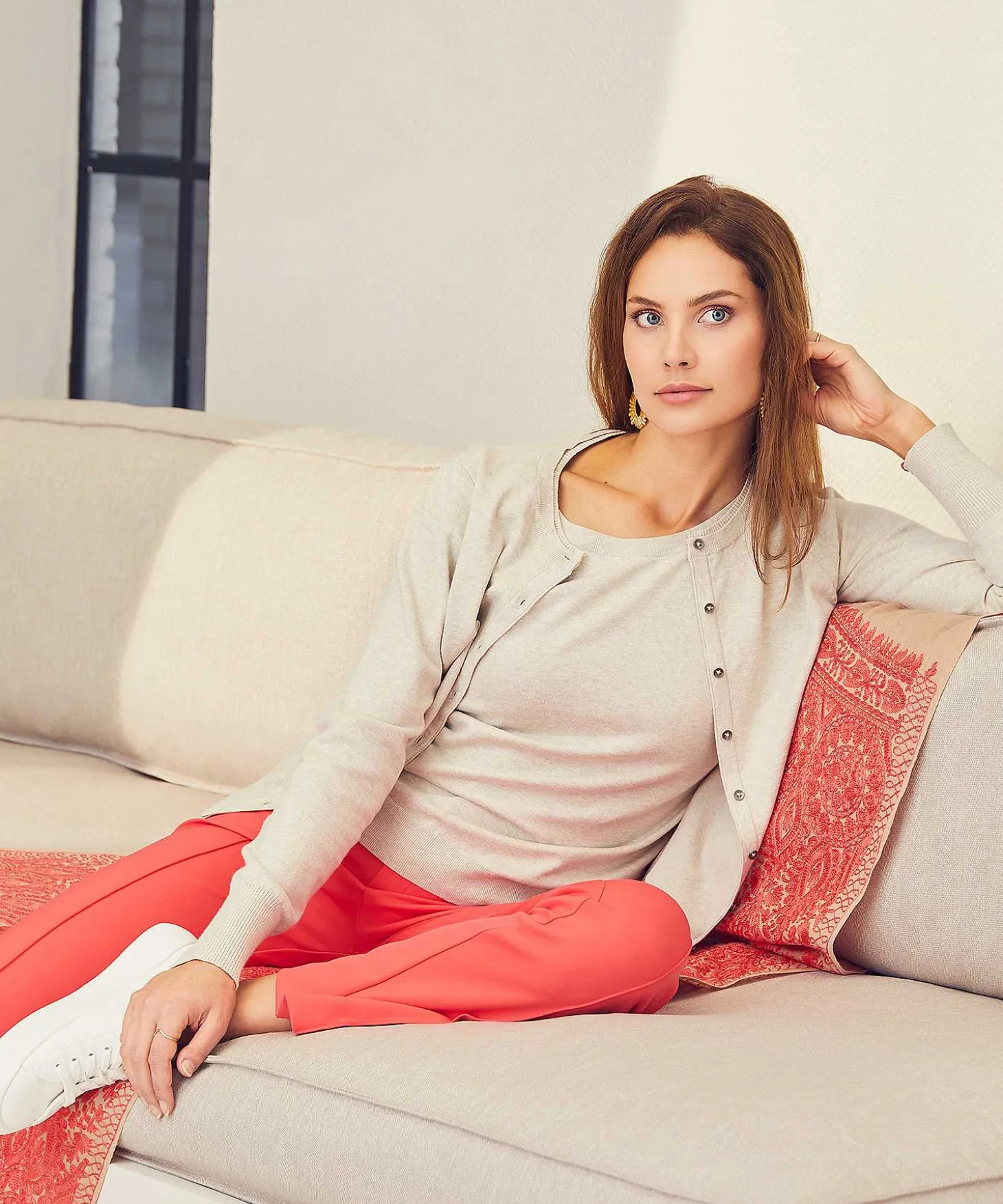 cardigan_1.webp Cardigan** Clearance