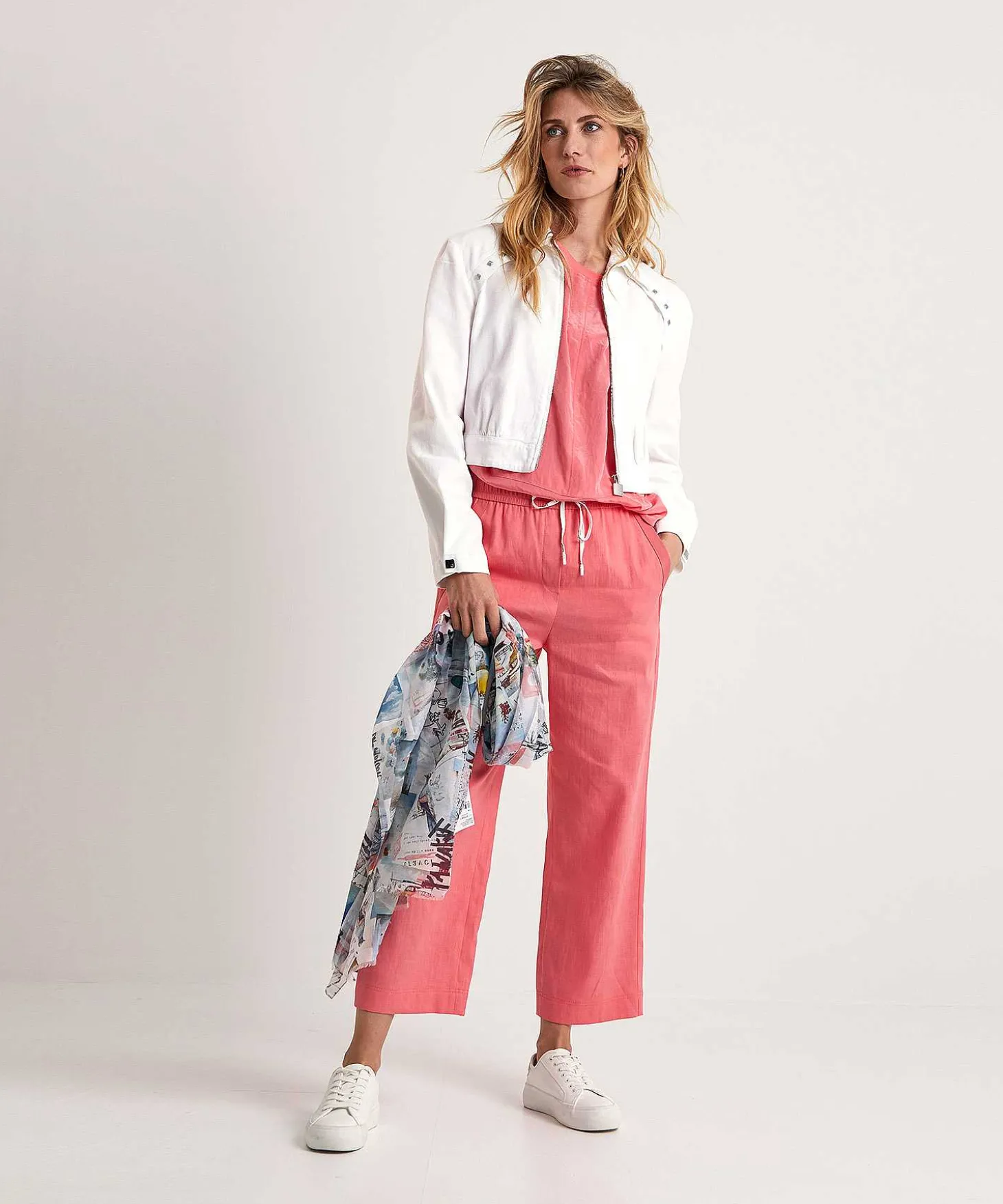 caroline_biss_short_jacke_0.webp Short Jacket With Studs*Caroline Biss Store