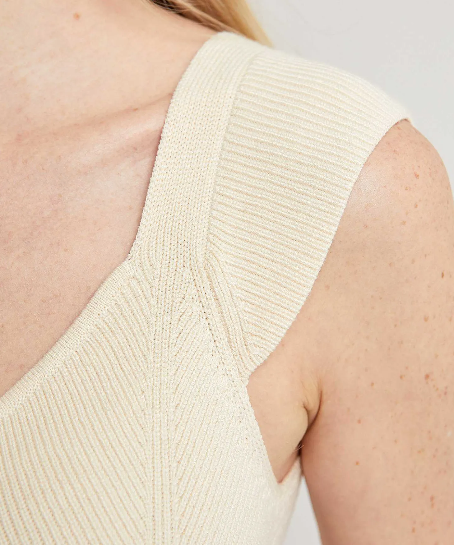 caroline_biss_sweater_cap_3.webp Sweater Cap Sleeve*Caroline Biss Store