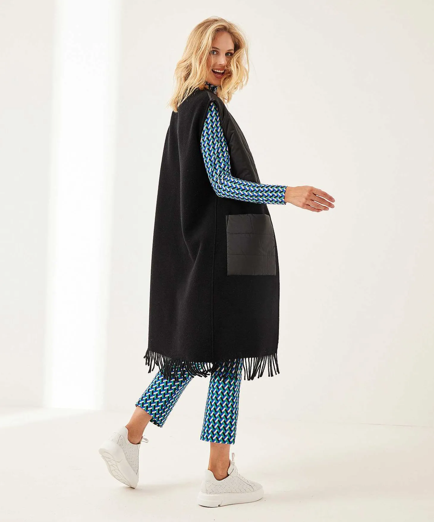 due_amanti_gilet_long_fri_1-1.webp Gilet Long Fringes Bessidy*Due Amanti Hot