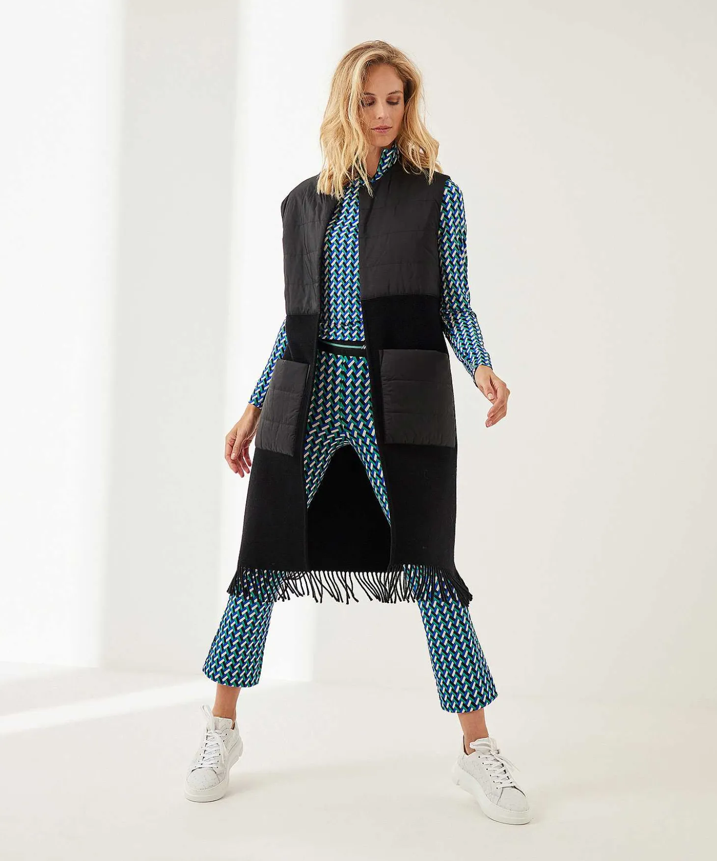 due_amanti_gilet_long_fri_3.webp Gilet Long Fringes Bessidy*Due Amanti Hot