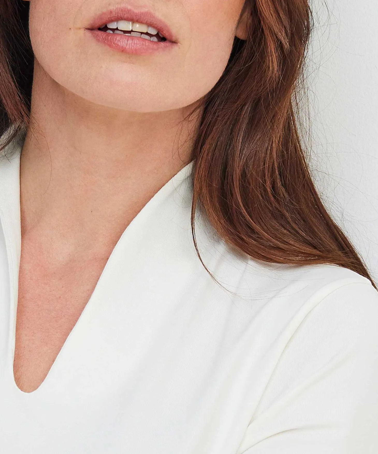 essentials_tulip_shirt_s_2-7.webp Essentials Tulip Shirt Short Sleeve** Hot