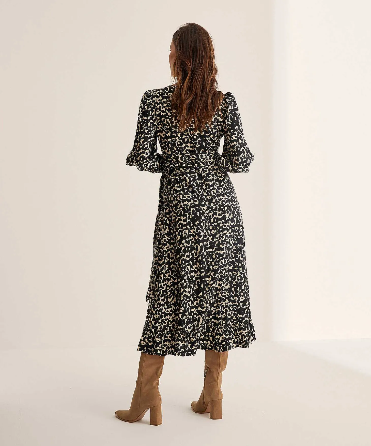 fabienne_chapot_wrap_dres_1-2.webp Wrap Dress Floral Print Natalia*Fabienne Chapot Store