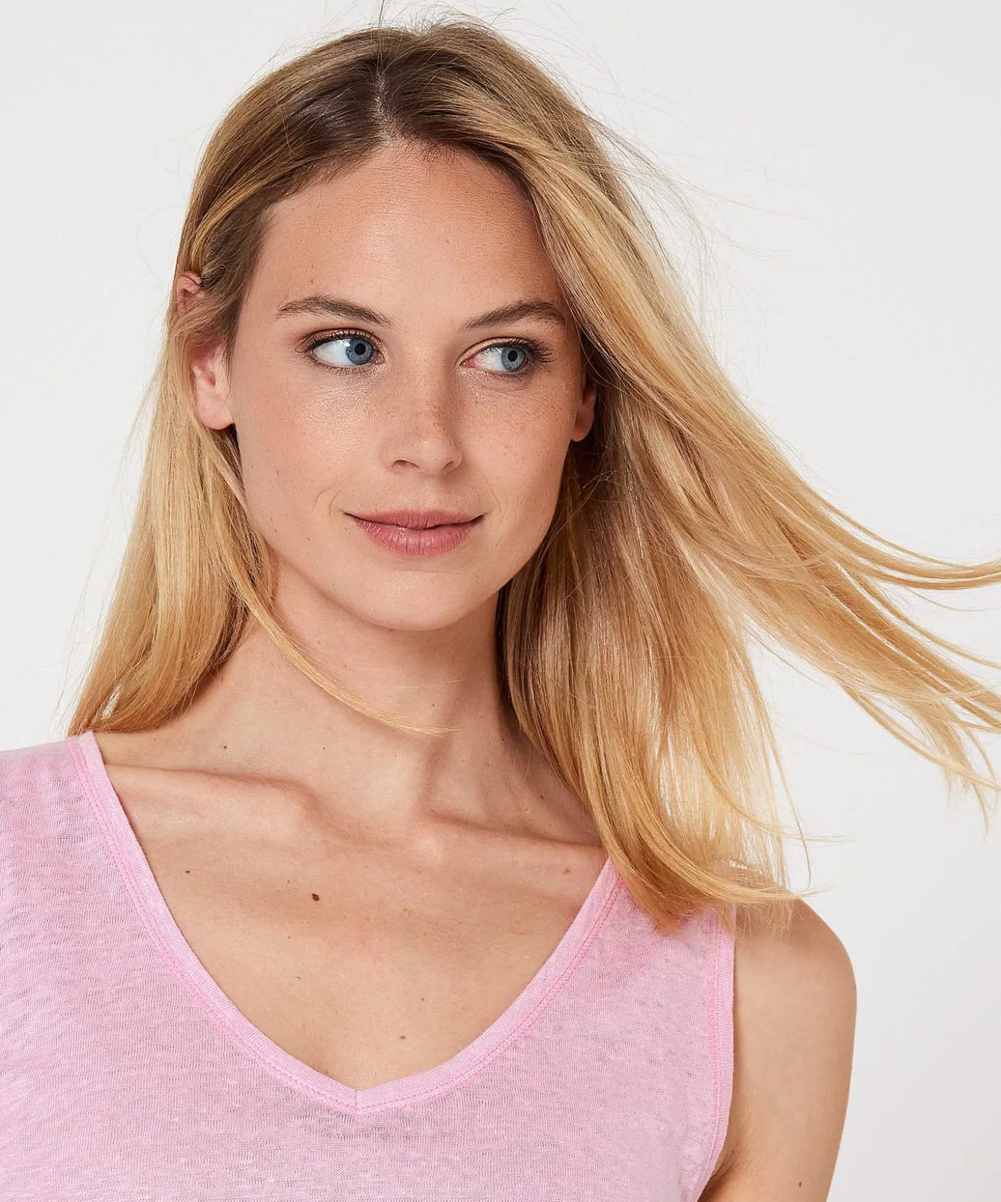 giulia_e_tu_linen_sleevel_2.webp Linen Sleeveless Top*GIULIA E TU Flash Sale