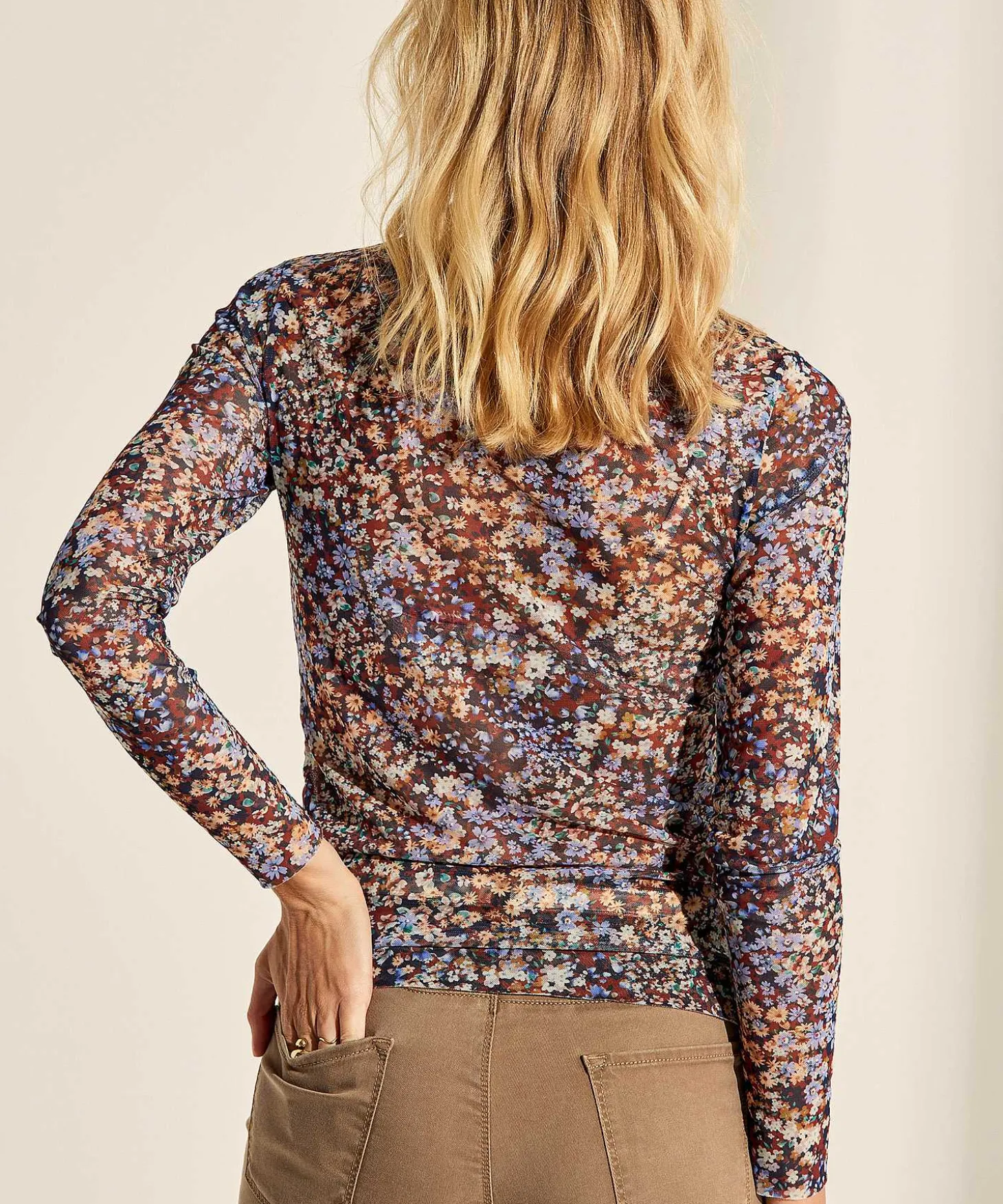 giulia_e_tu_mesh_turtlene_1.webp Mesh Turtleneck Millefleurs*GIULIA E TU Cheap