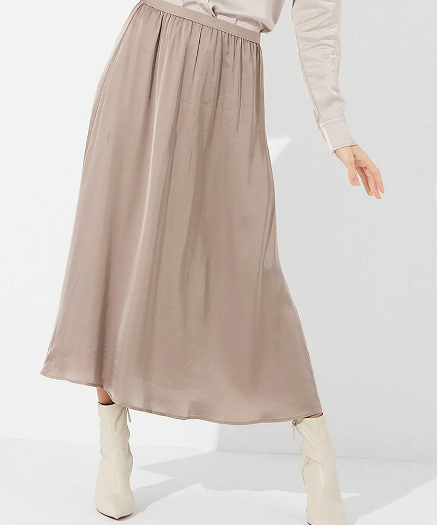 giulia_e_tu_skirt_satin_0-1.webp Skirt Satin*GIULIA E TU Store