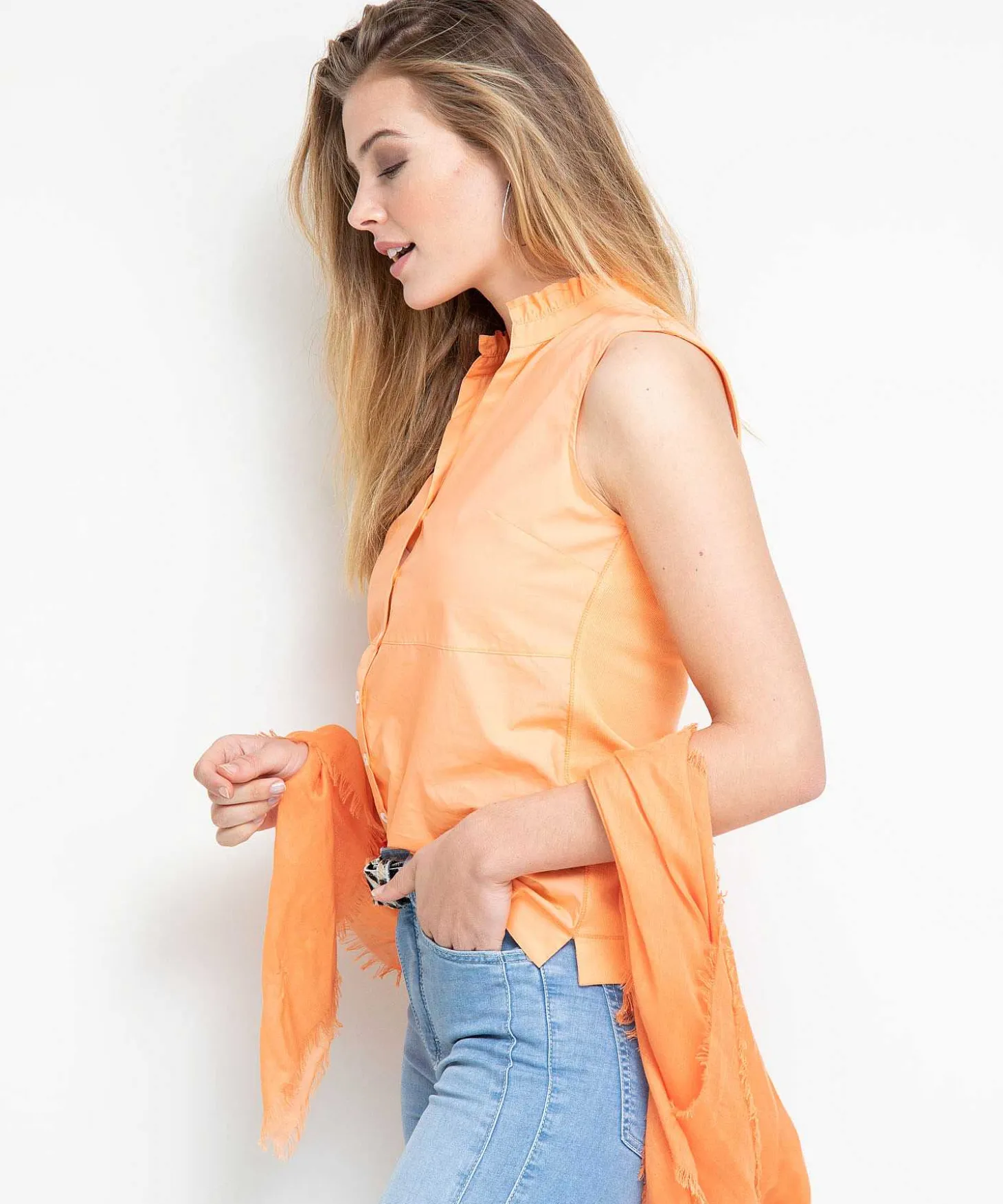 giulia_e_tu_sleeveless_bl_2-2.webp Sleeveless Blouse*GIULIA E TU Best Sale