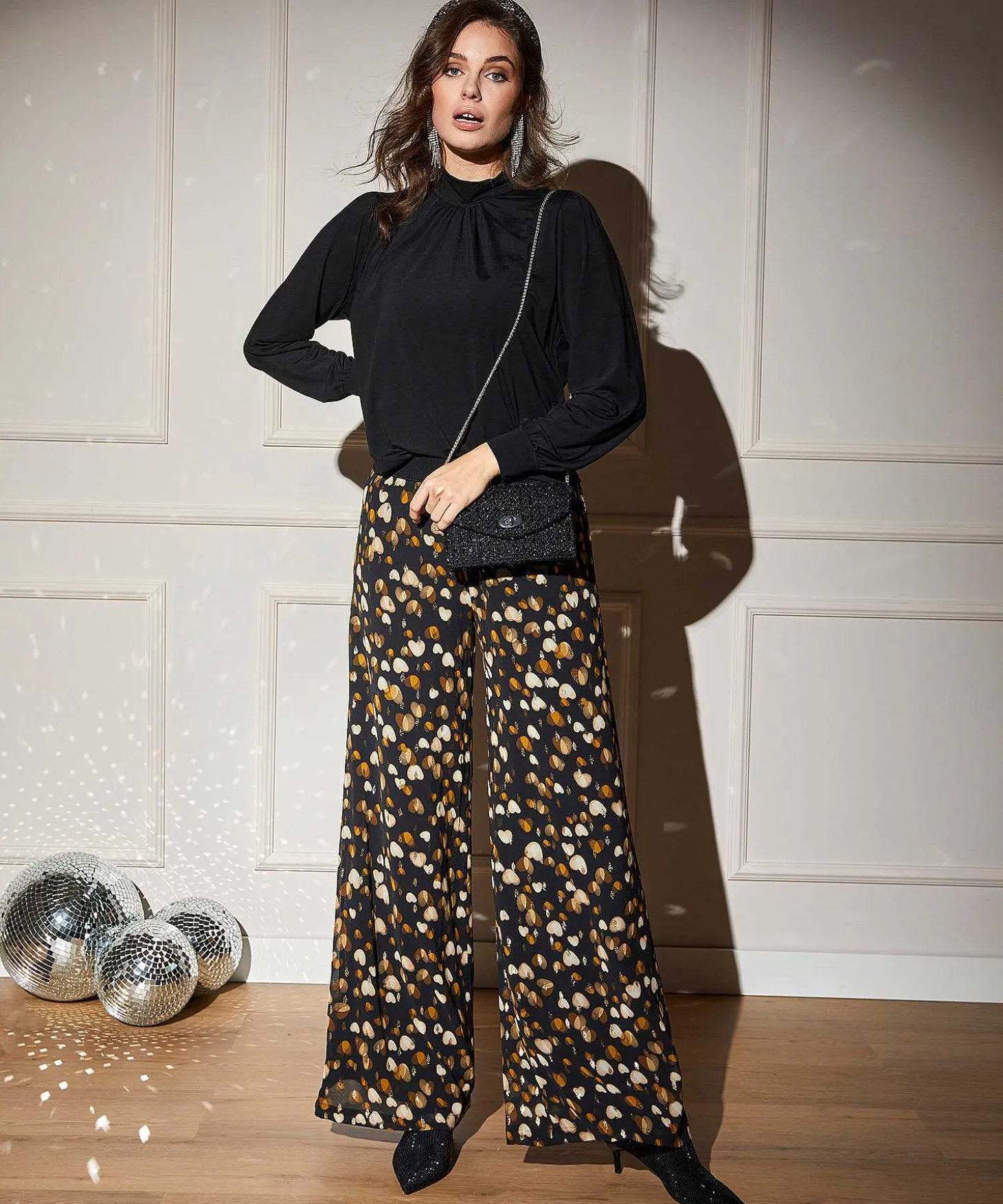 giulia_e_tu_turtleneck_wi_1.webp Turtleneck With Pleats*GIULIA E TU Flash Sale