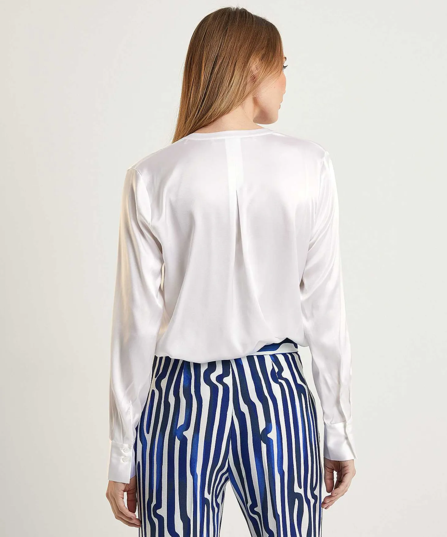 herzens_angelegenheit_sil_0-4.webp Silk Blouse*Herzen's Angelegenheit New