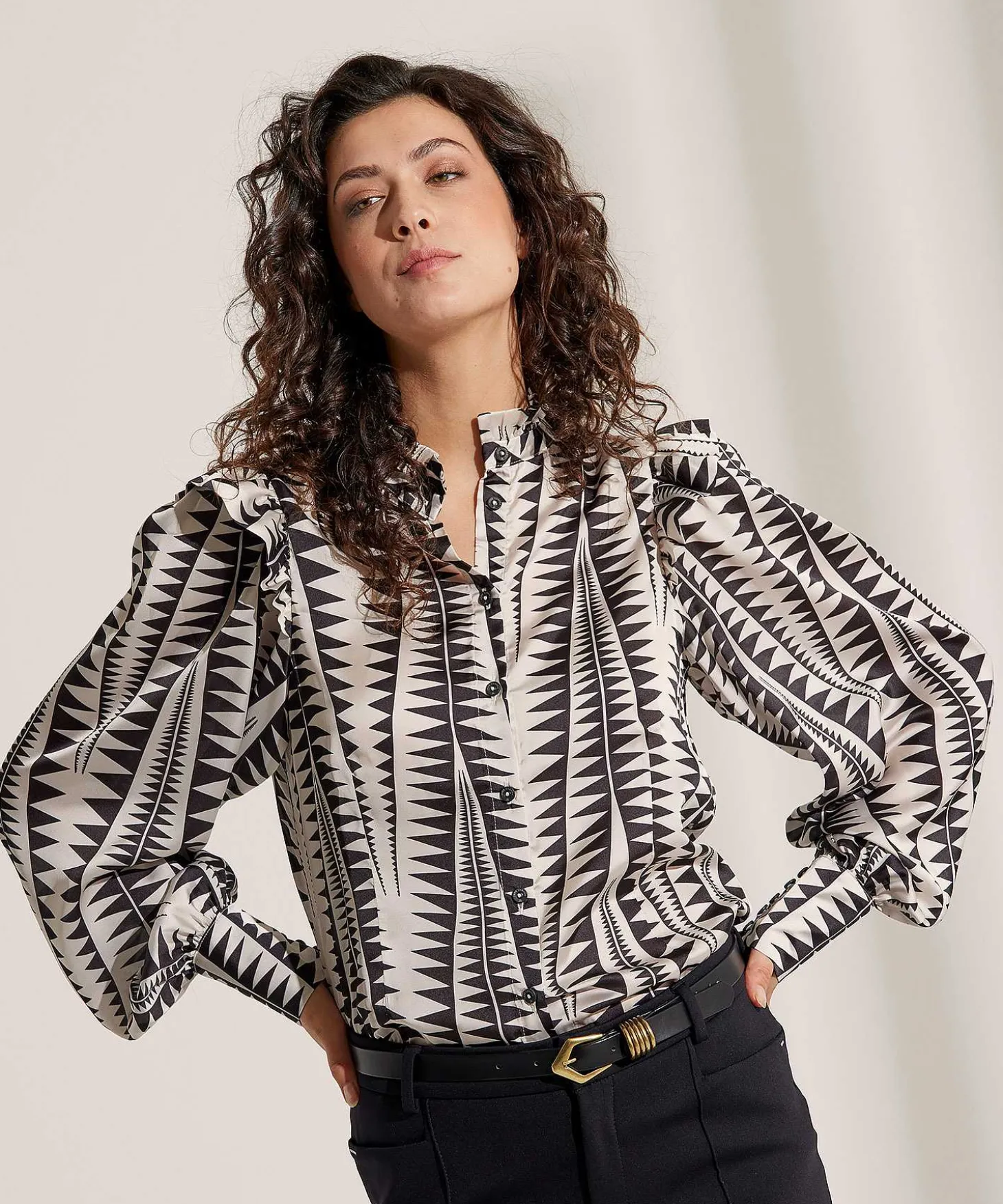 jane_lushka_silky_blouse__1.webp Silky Blouse Graphic Print Kim*Jane Lushka Clearance