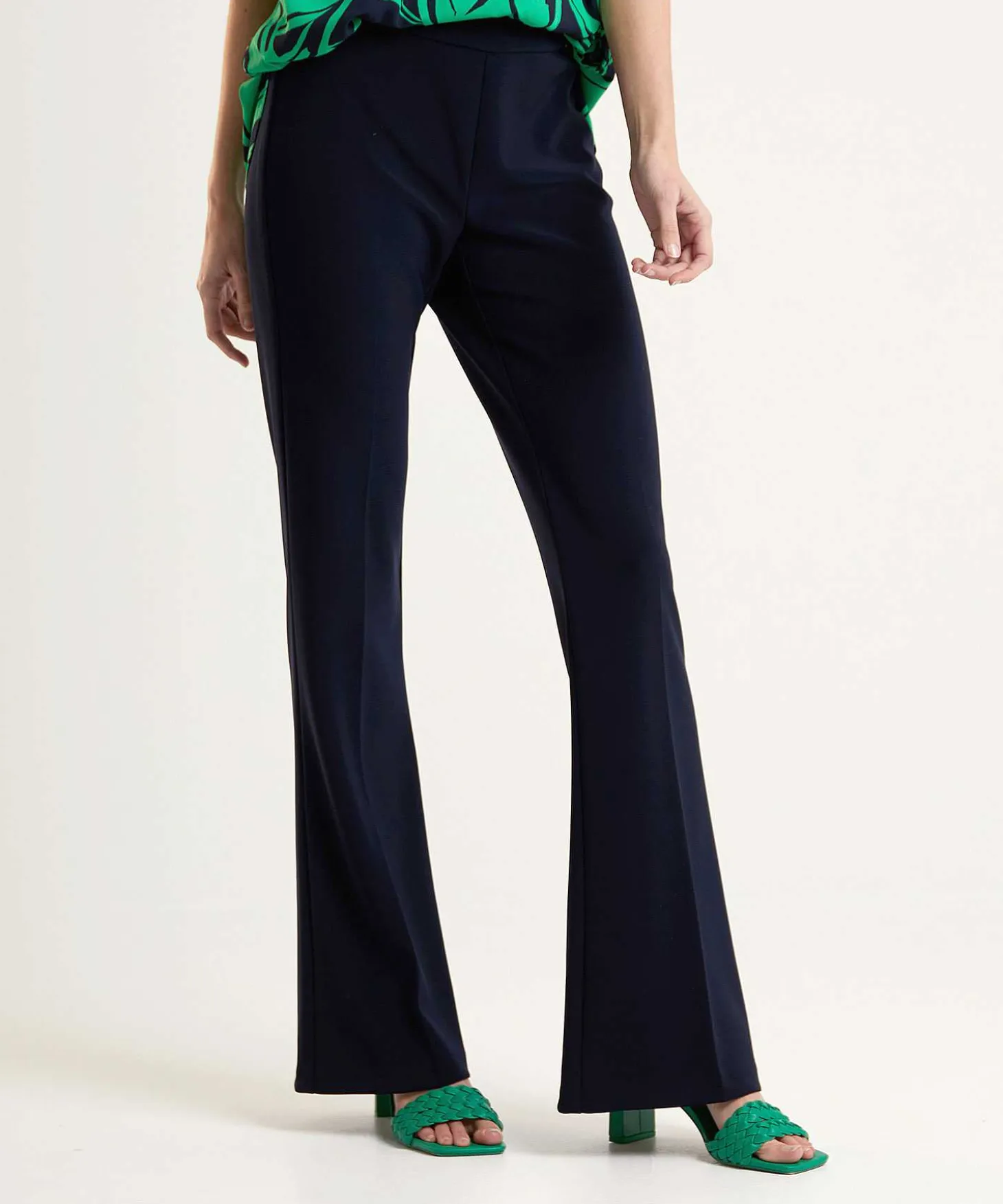 joseph_ribkoff_flared_pan_0.webp Flared Pants*Joseph Ribkoff Sale