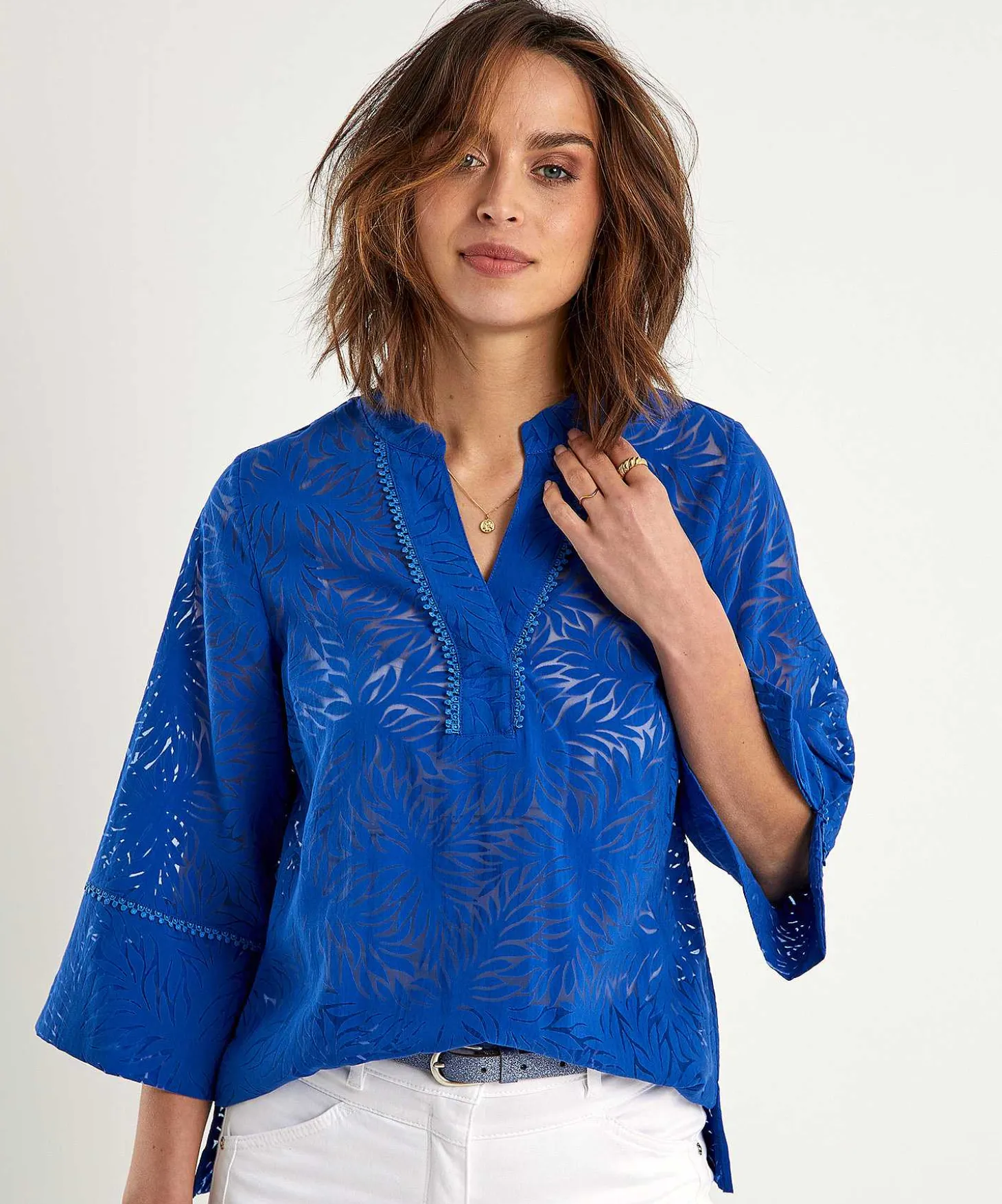 kyra_ausbrenner_blouse_ol_2-1.webp Ausbrenner Blouse Olga*KYRA Sale