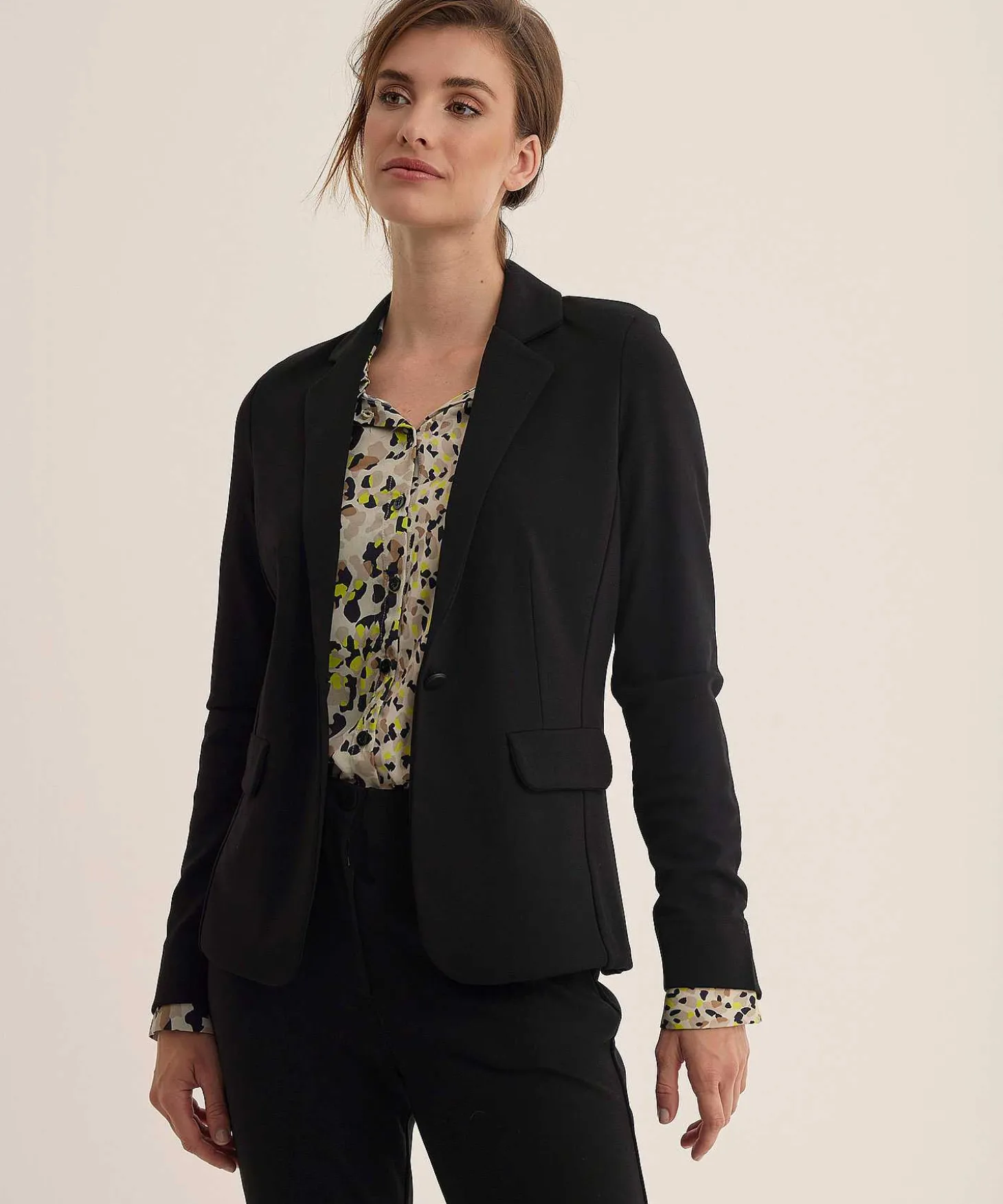 kyra_blazer_char_0.webp Blazer Char*KYRA Discount