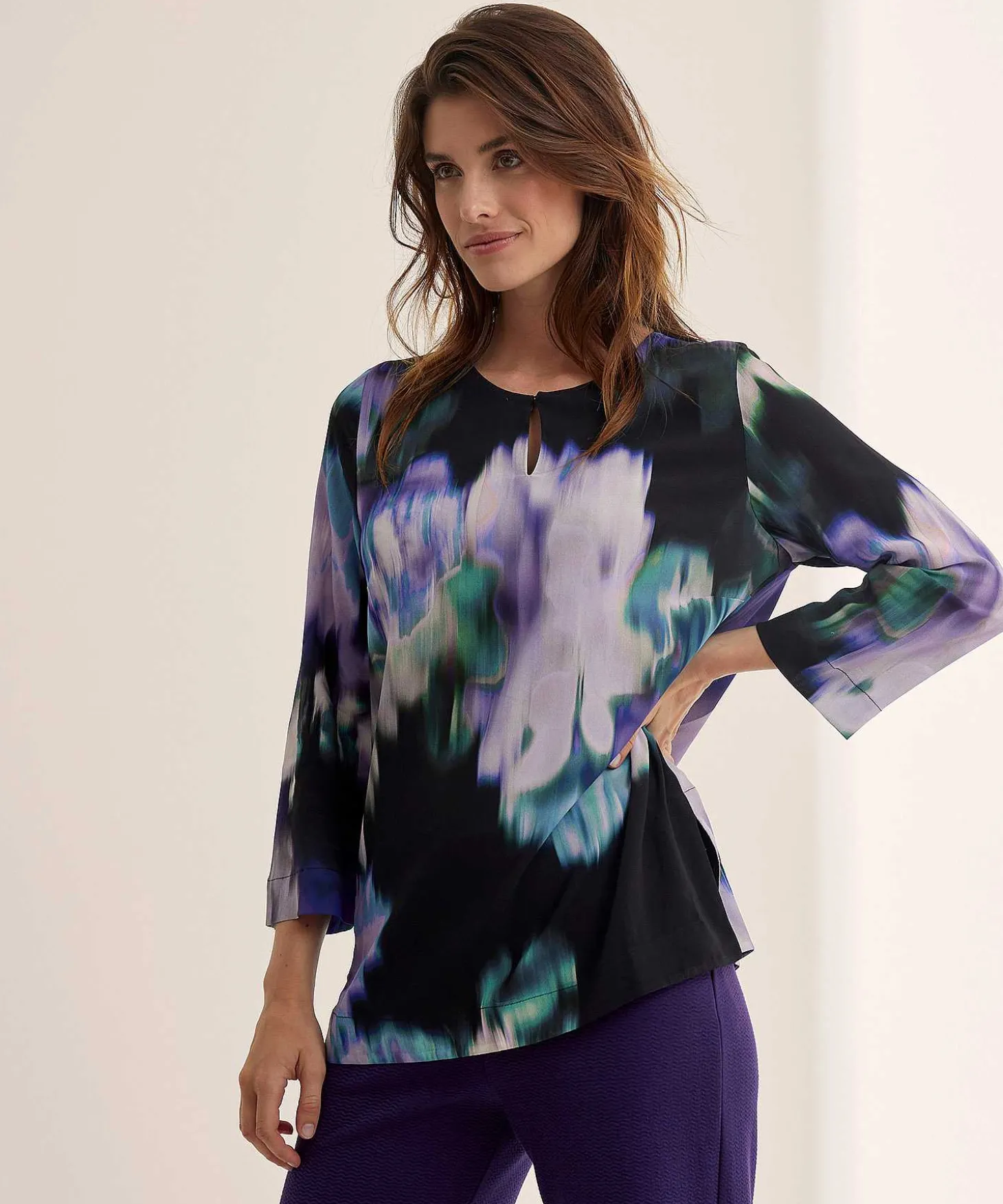 kyra_blouse_faded_flower__0.webp Blouse Faded Flower Print Wendy*KYRA Outlet