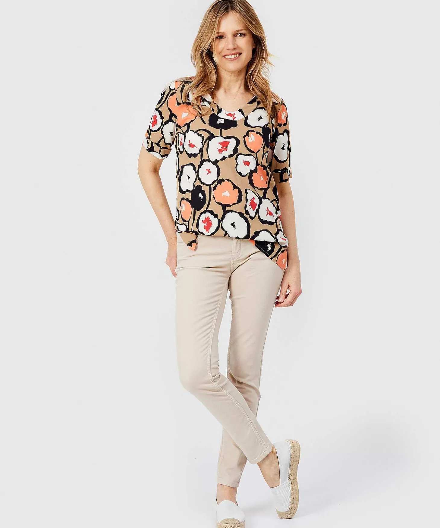 kyra_blouse_pearl_flower__0.webp Blouse Pearl Flower Print*KYRA Store