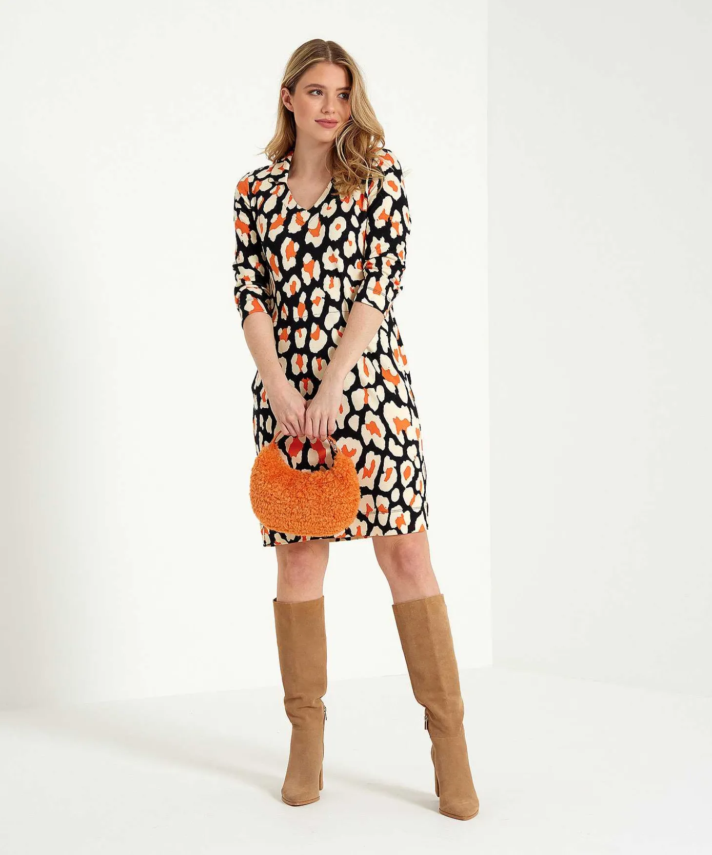 kyra_dress_animal_print_l_1.webp Dress Animal Print Lilja*KYRA Clearance
