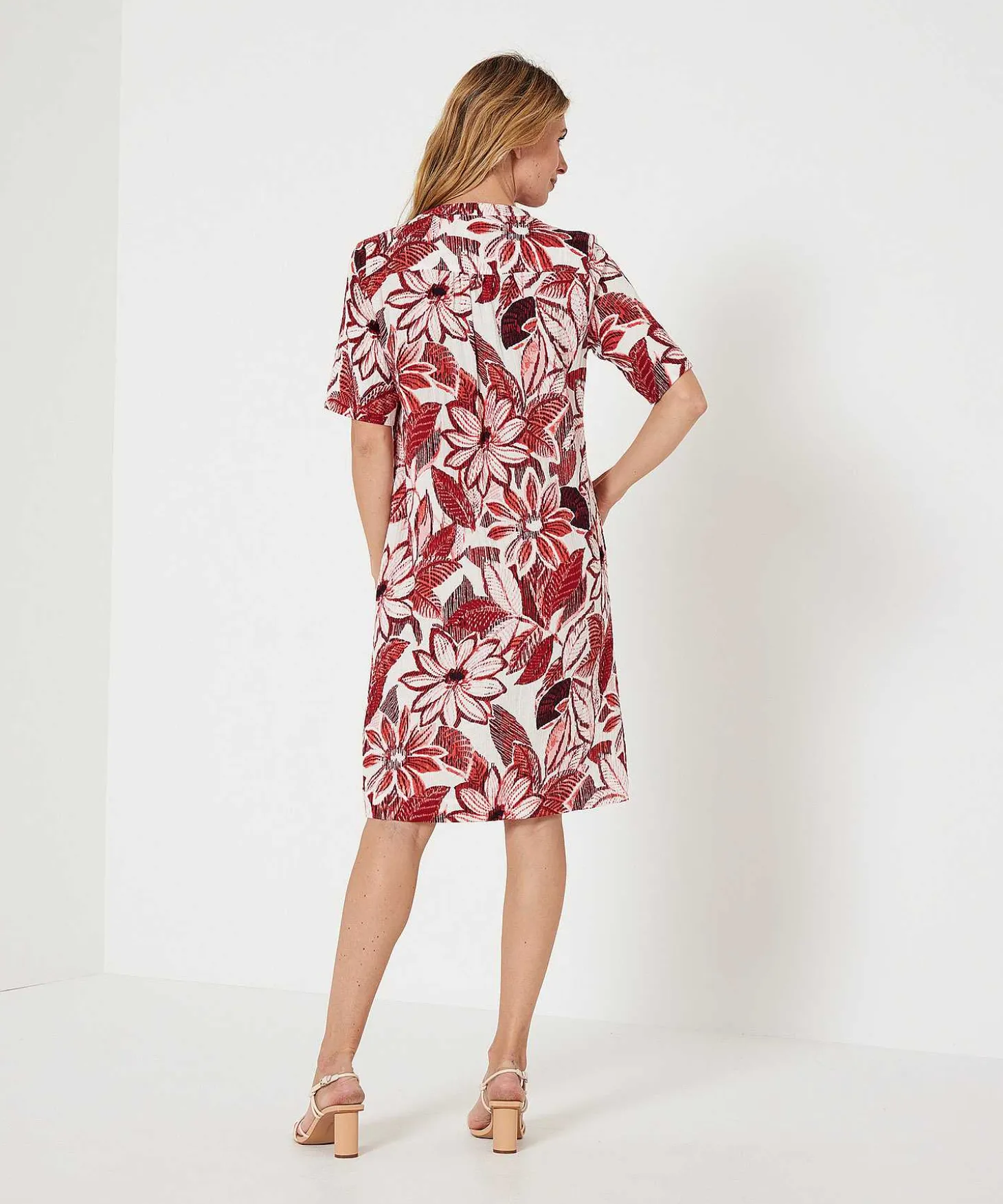 kyra_dress_red_flower_lan_1.webp Dress Red Flower Lana*KYRA Best Sale