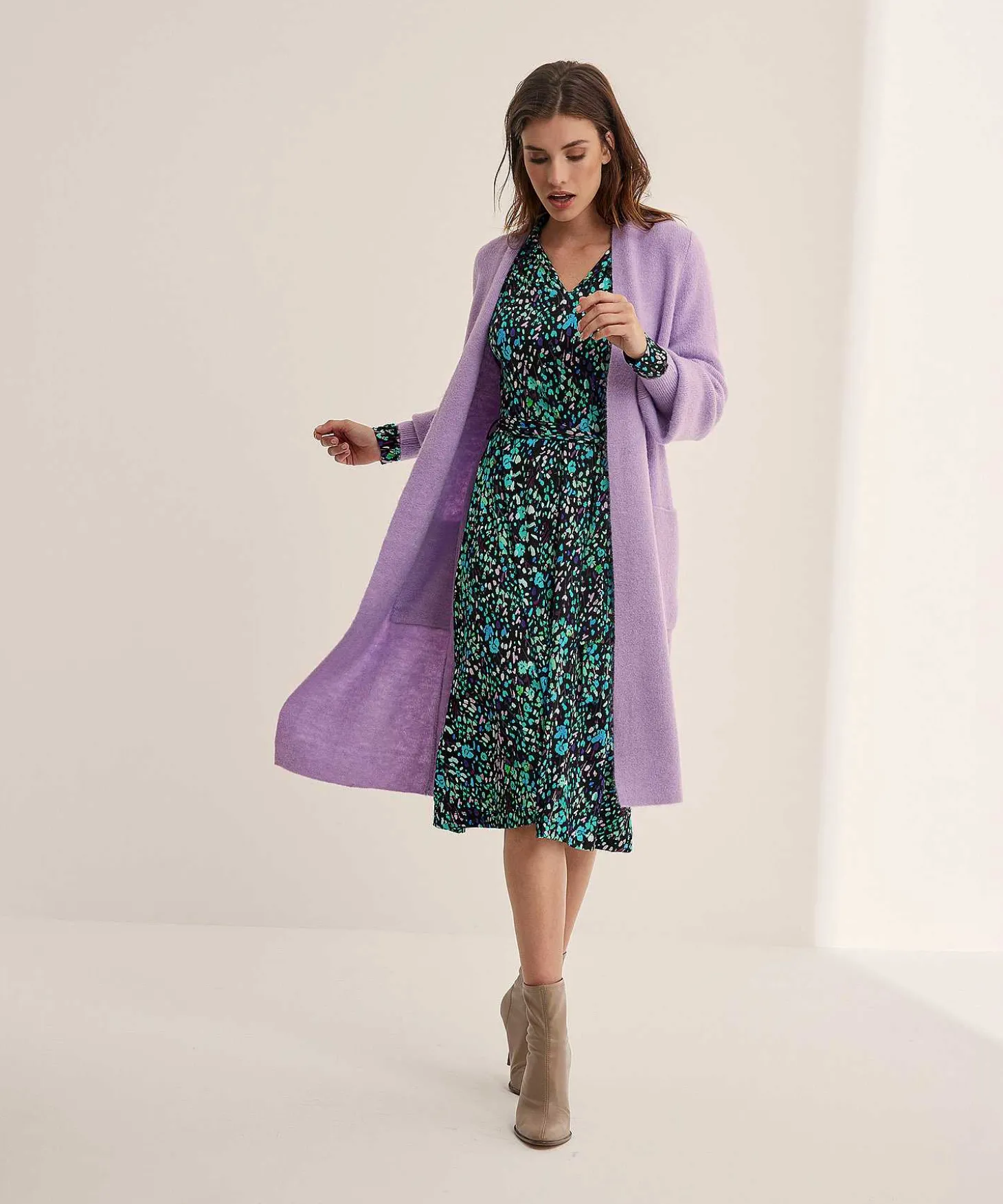 kyra_dress_with_belt_flow_1.webp Dress With Belt Flower Print Jasmine*KYRA Discount