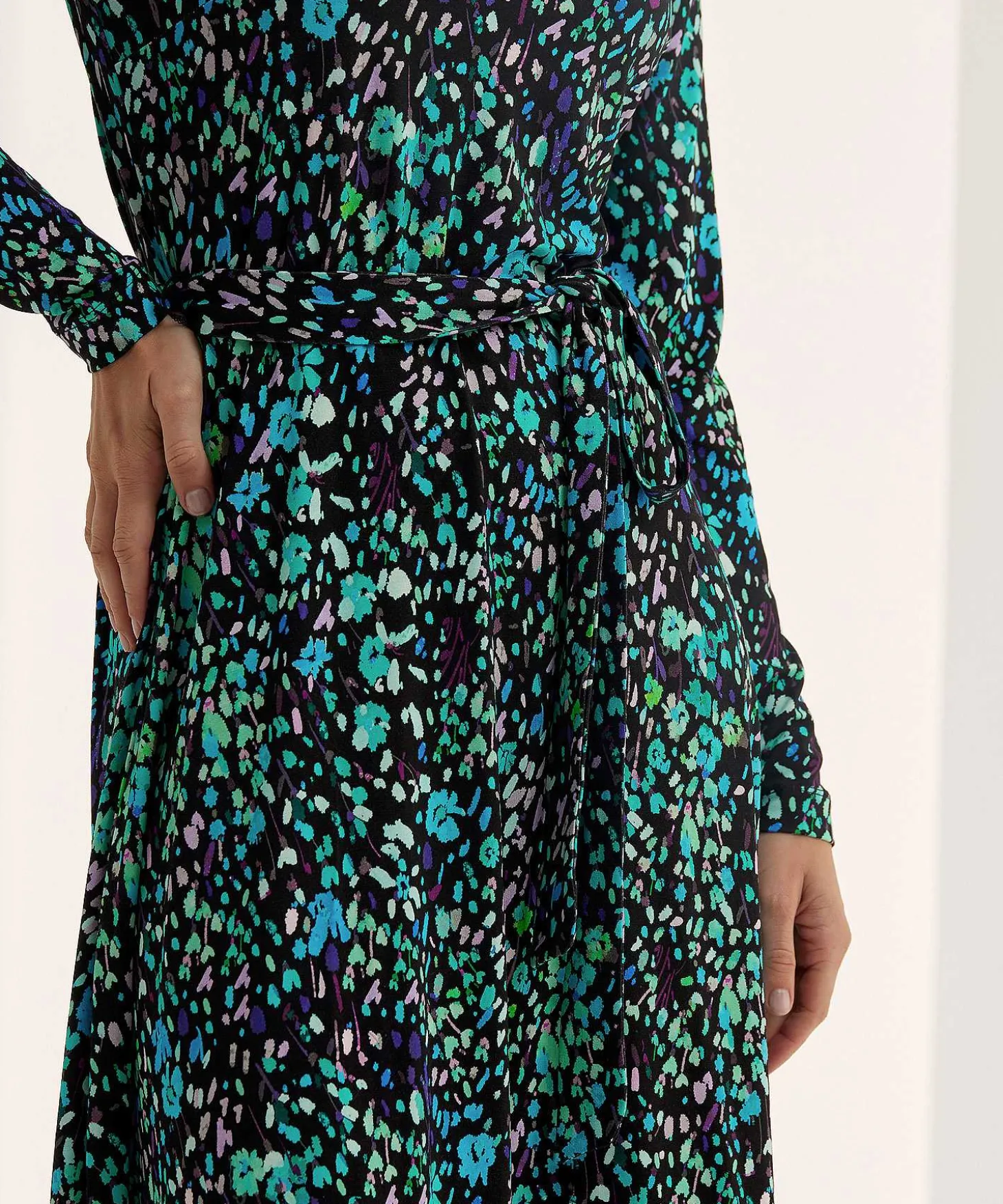 kyra_dress_with_belt_flow_3.webp Dress With Belt Flower Print Jasmine*KYRA Discount