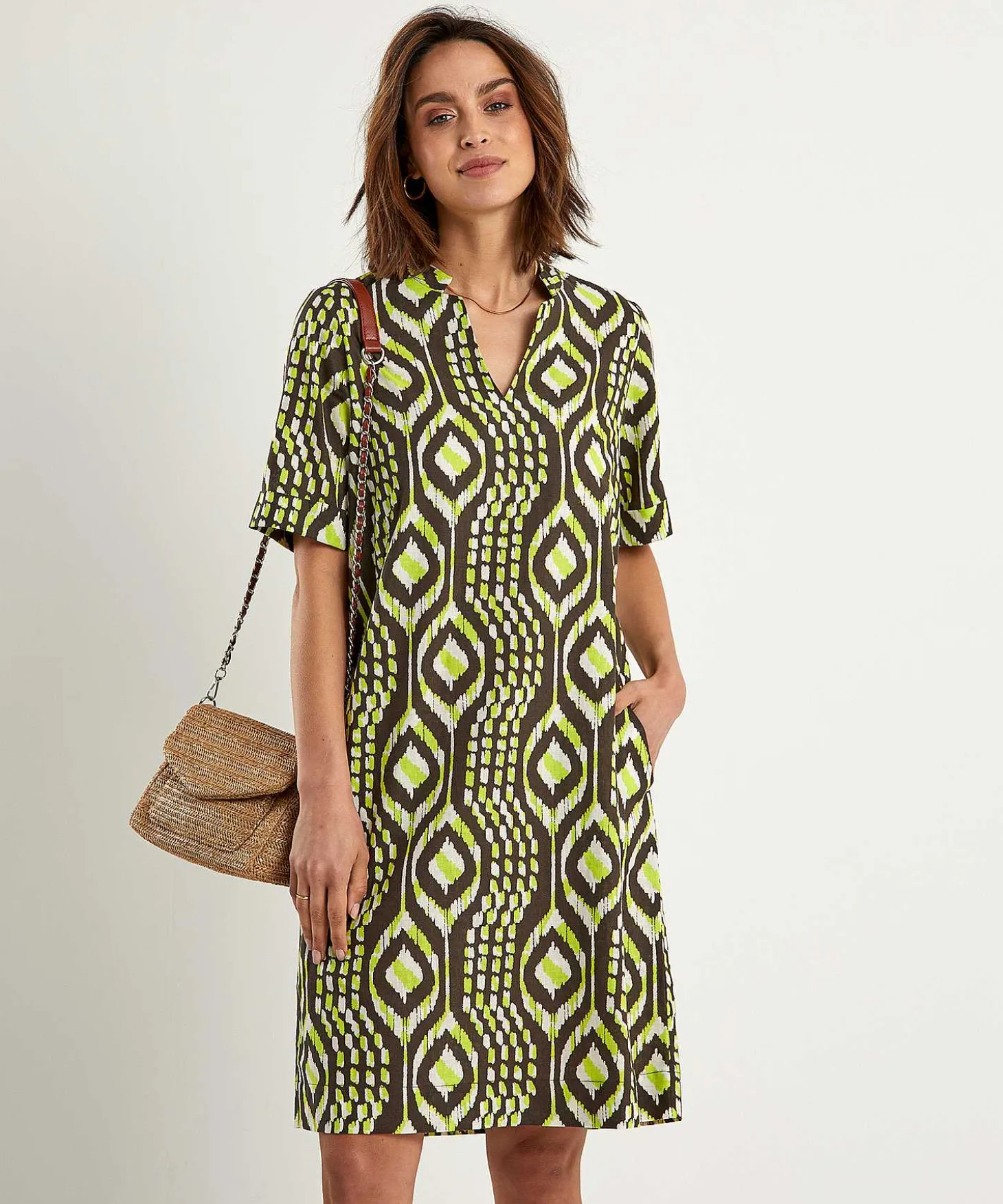 kyra_linen_mix_dress_ikat_1.webp Linen Mix Dress Ikat Print Melissa*KYRA Shop