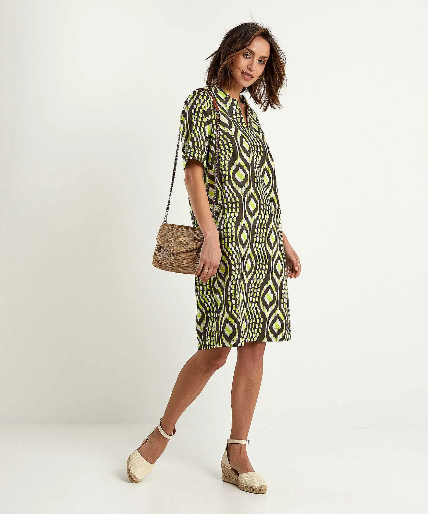 kyra_linen_mix_dress_ikat_3.webp Linen Mix Dress Ikat Print Melissa*KYRA Shop