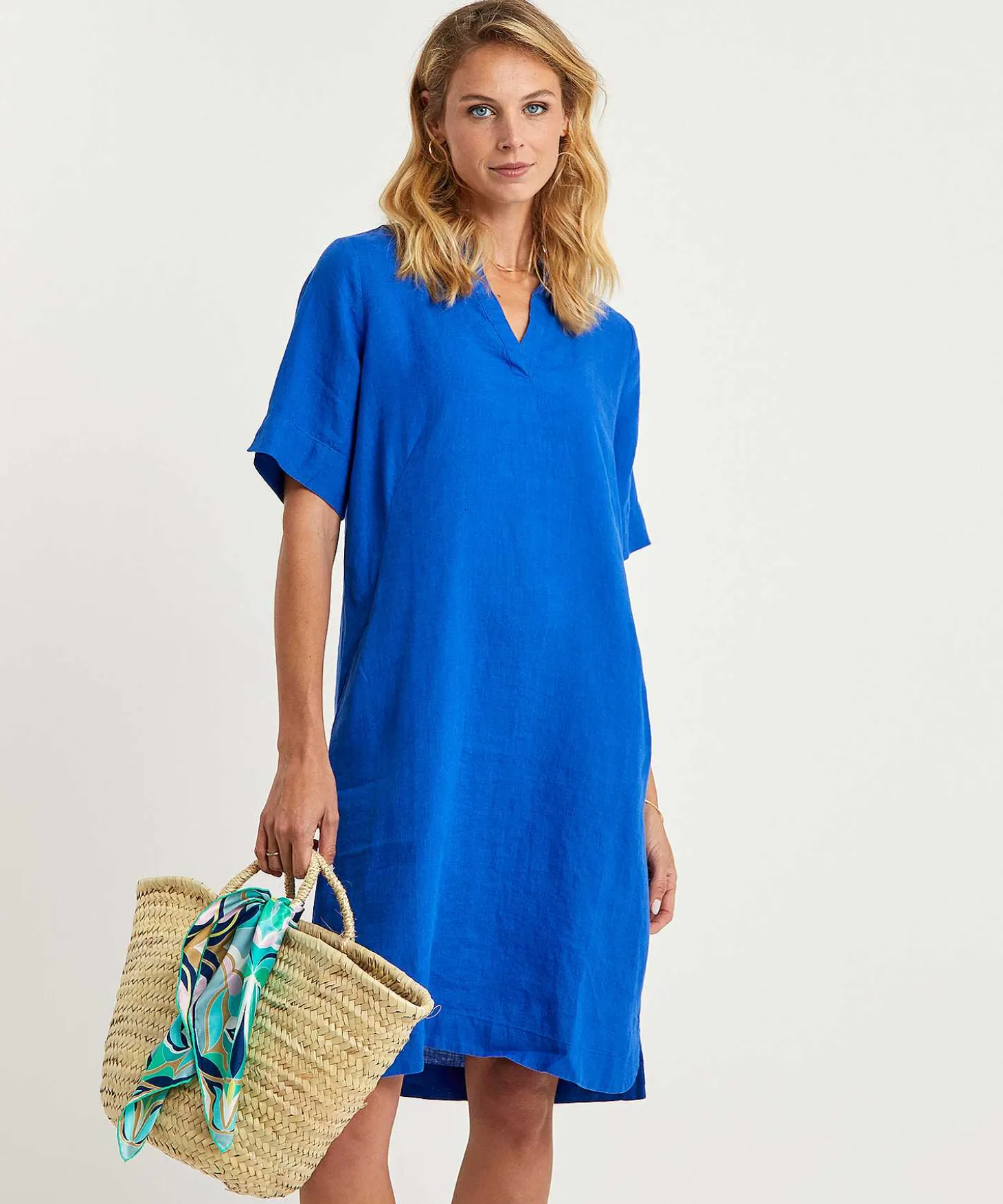 kyra_linen_shirt_dress_la_2-1.webp Linen Shirt Dress Laura*KYRA Online
