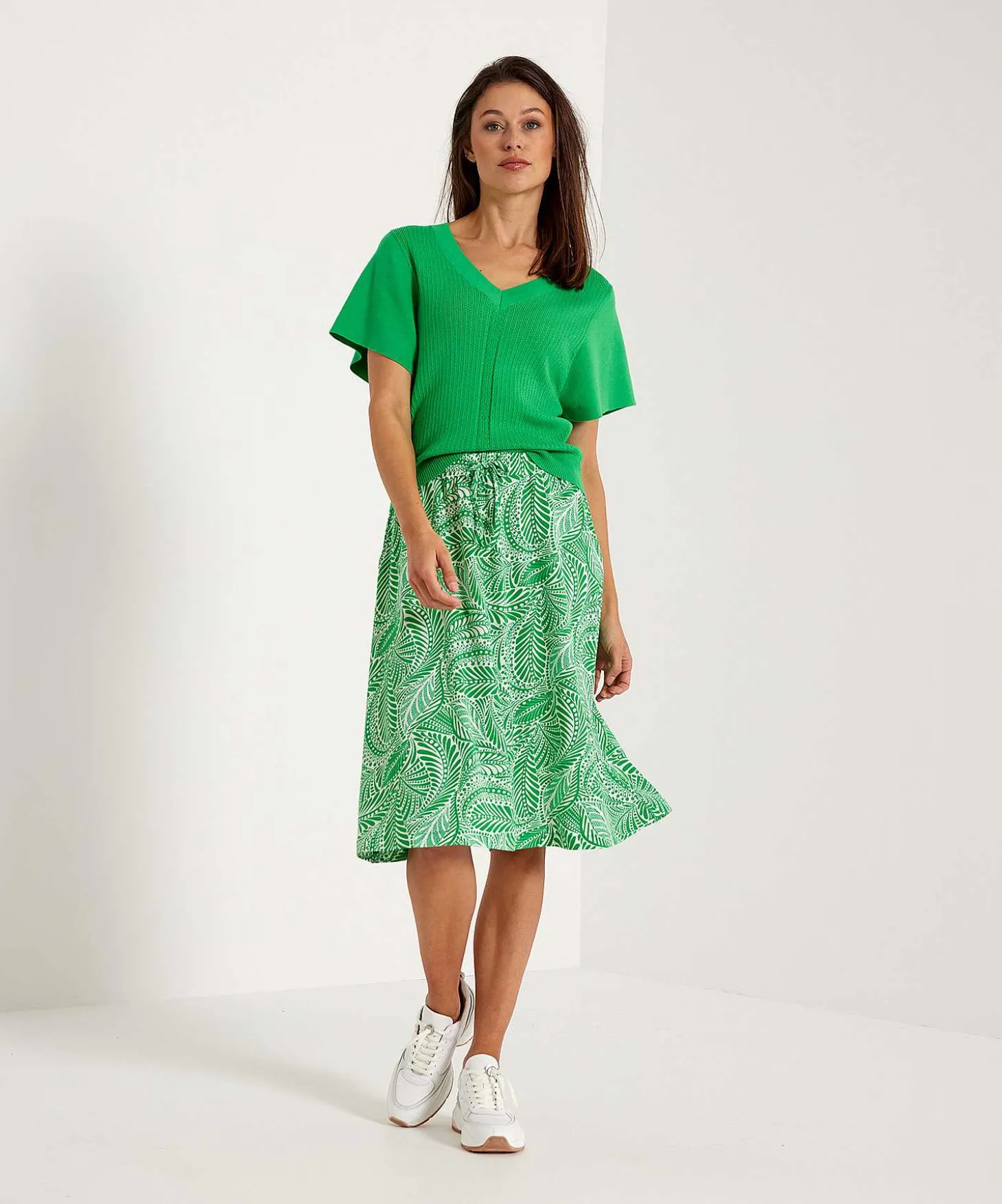 kyra_skirt_leaf_print_ver_0.webp Skirt Leaf Print Verda*KYRA Online