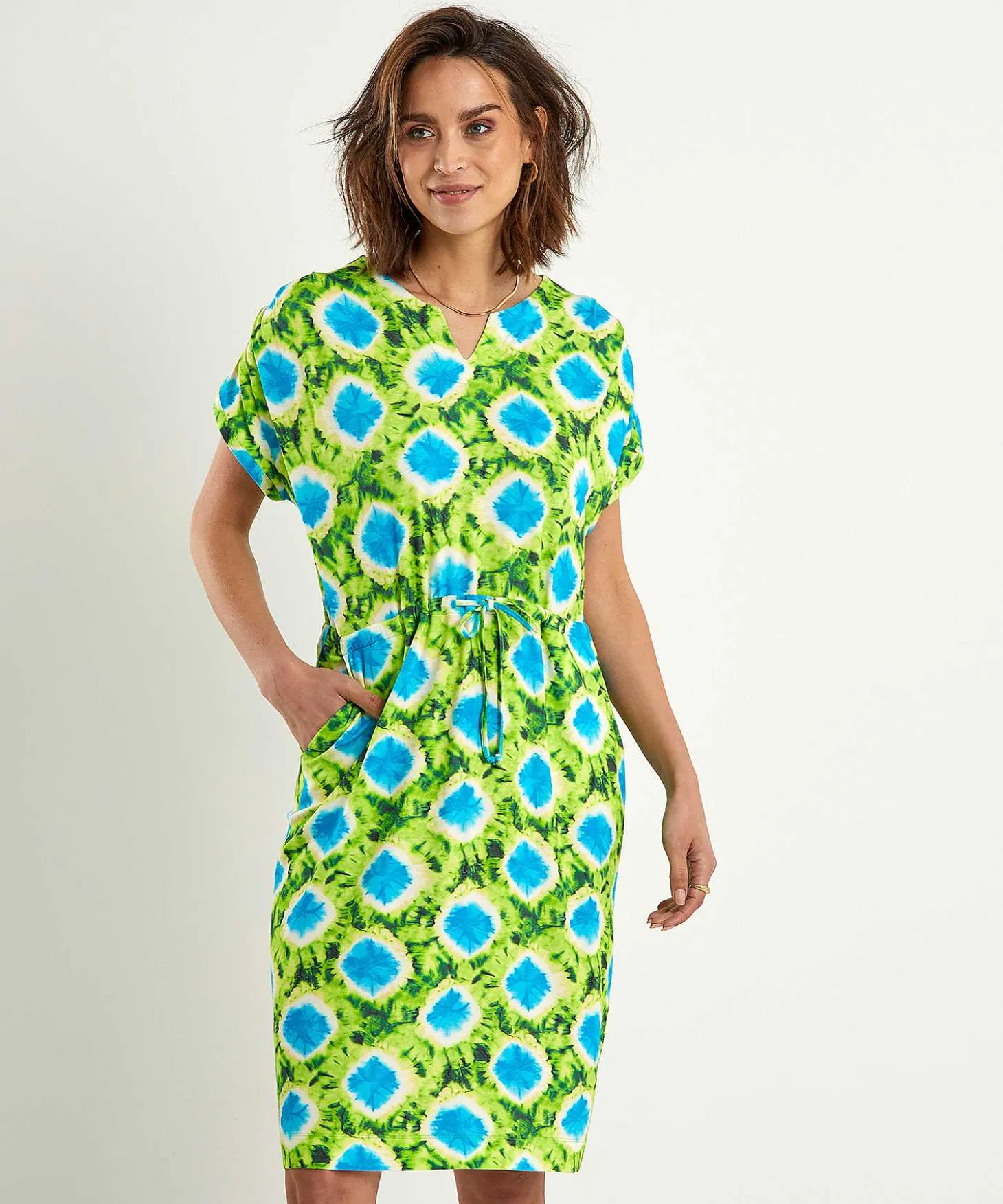 kyra_tiedye_dress_nanda_1.webp Tie-Dye Dress Nanda*KYRA Best
