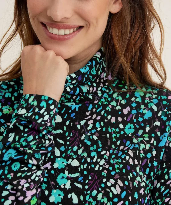 Turtleneck Flower Justa*KYRA Hot