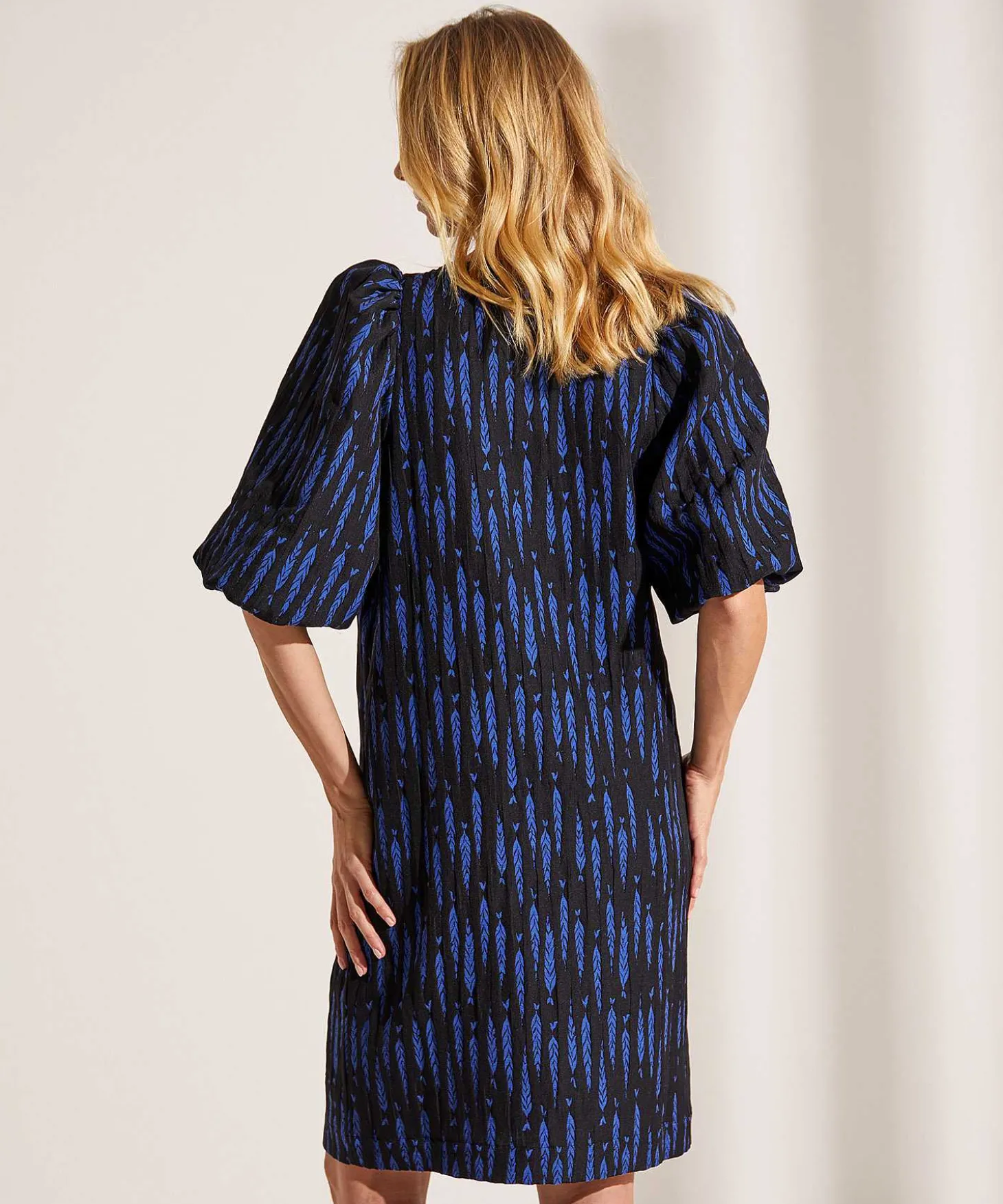 kyra_twotone_dress_esra_1.webp Two-Tone Dress Esra*KYRA Flash Sale