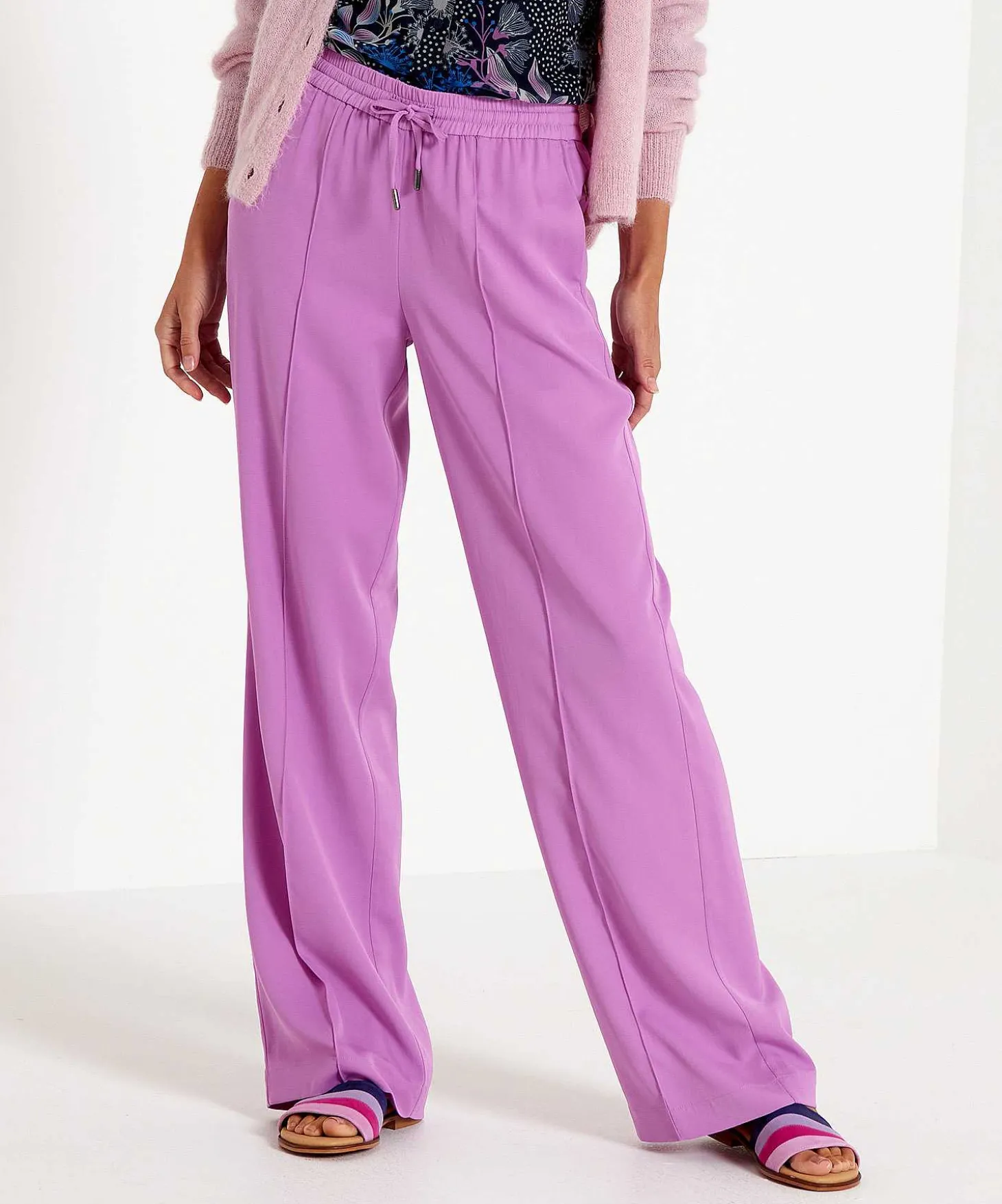 kyra_wide_leg_pants_ines_1-1.webp Wide Leg Pants Ines*KYRA Online