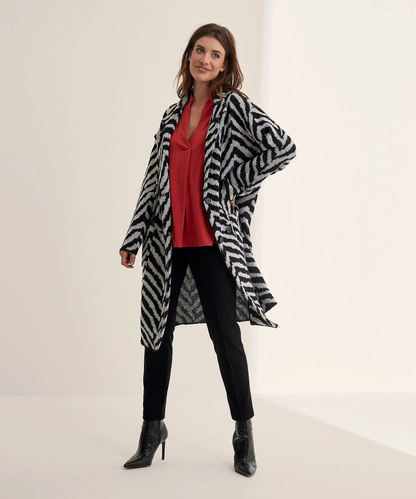 lasalle_cardigan_jacquard_3.webp Cardigan Jacquard Herringbone*LaSalle New
