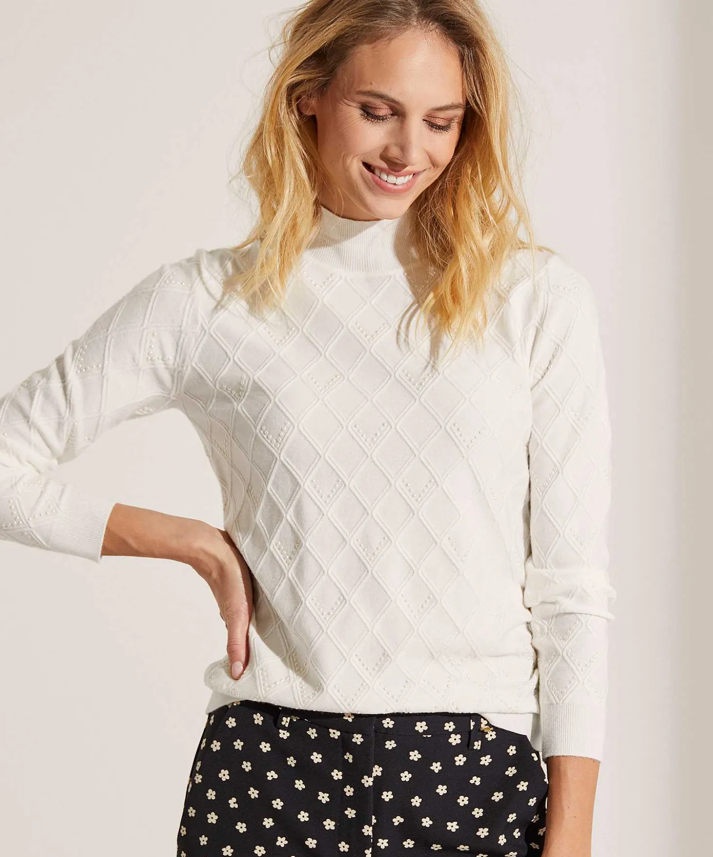 leo__ugo_jacquard_sweater_3.webp Jacquard Sweater With Pearls*Leo & Ugo Online