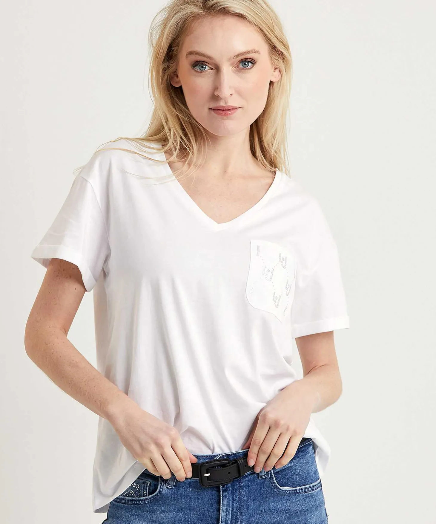 liu_jo_oversized_shirt_wi_2.webp Oversized Shirt With Pocket*LIU JO Shop