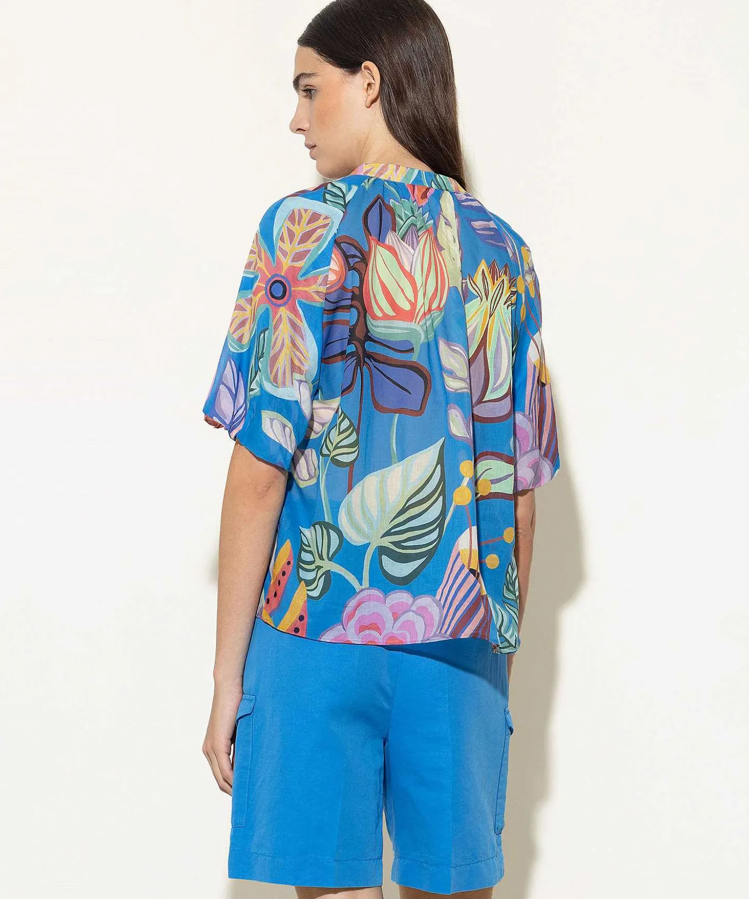 luisa_cerano_blouse_tropi_3-1.webp Blouse Tropical Flower Print*Luisa Cerano Shop