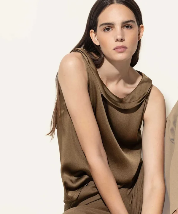 Silky Top With Waterfall Neckline*Luisa Cerano Clearance